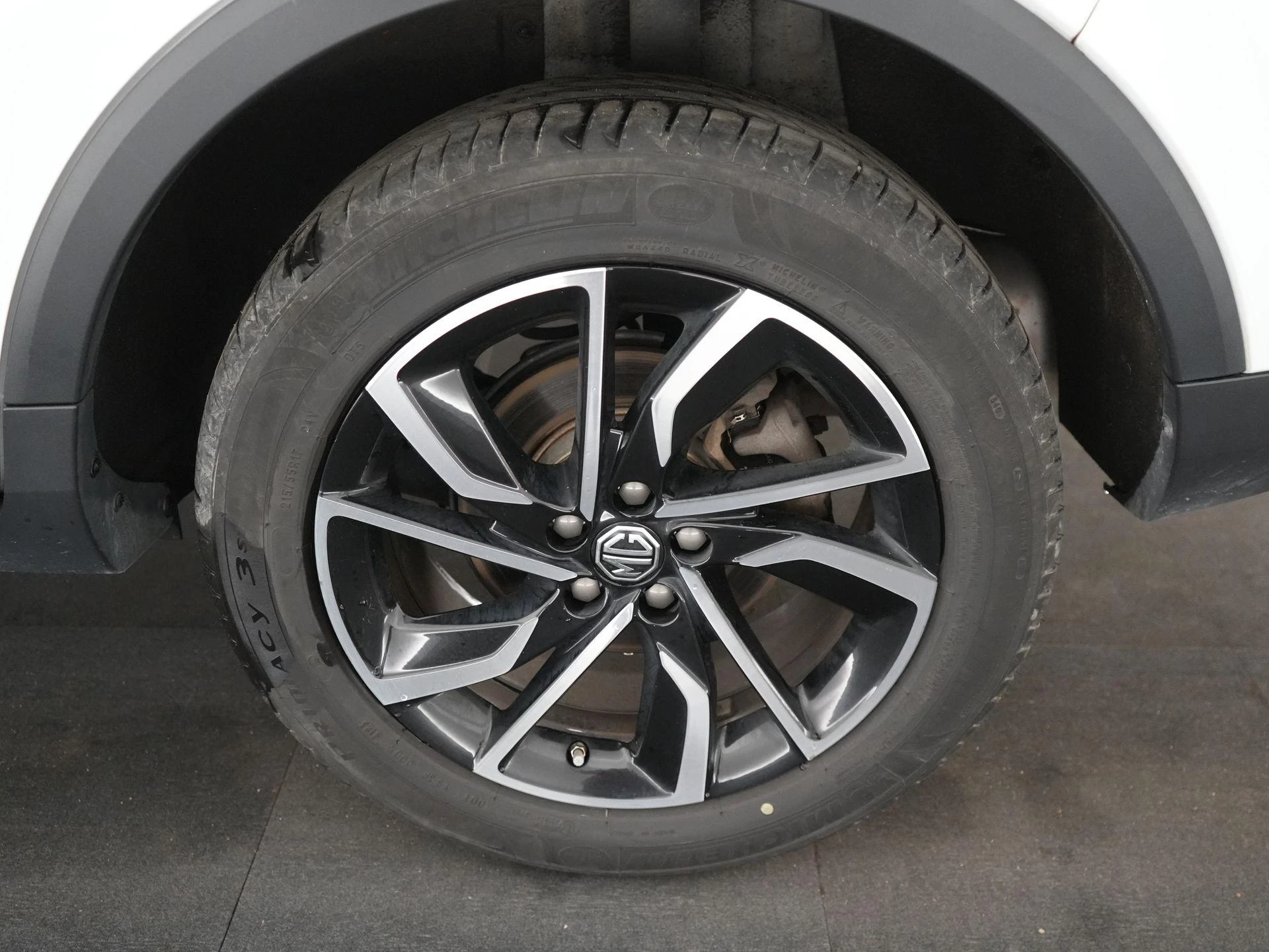 MG-ZS-image-13