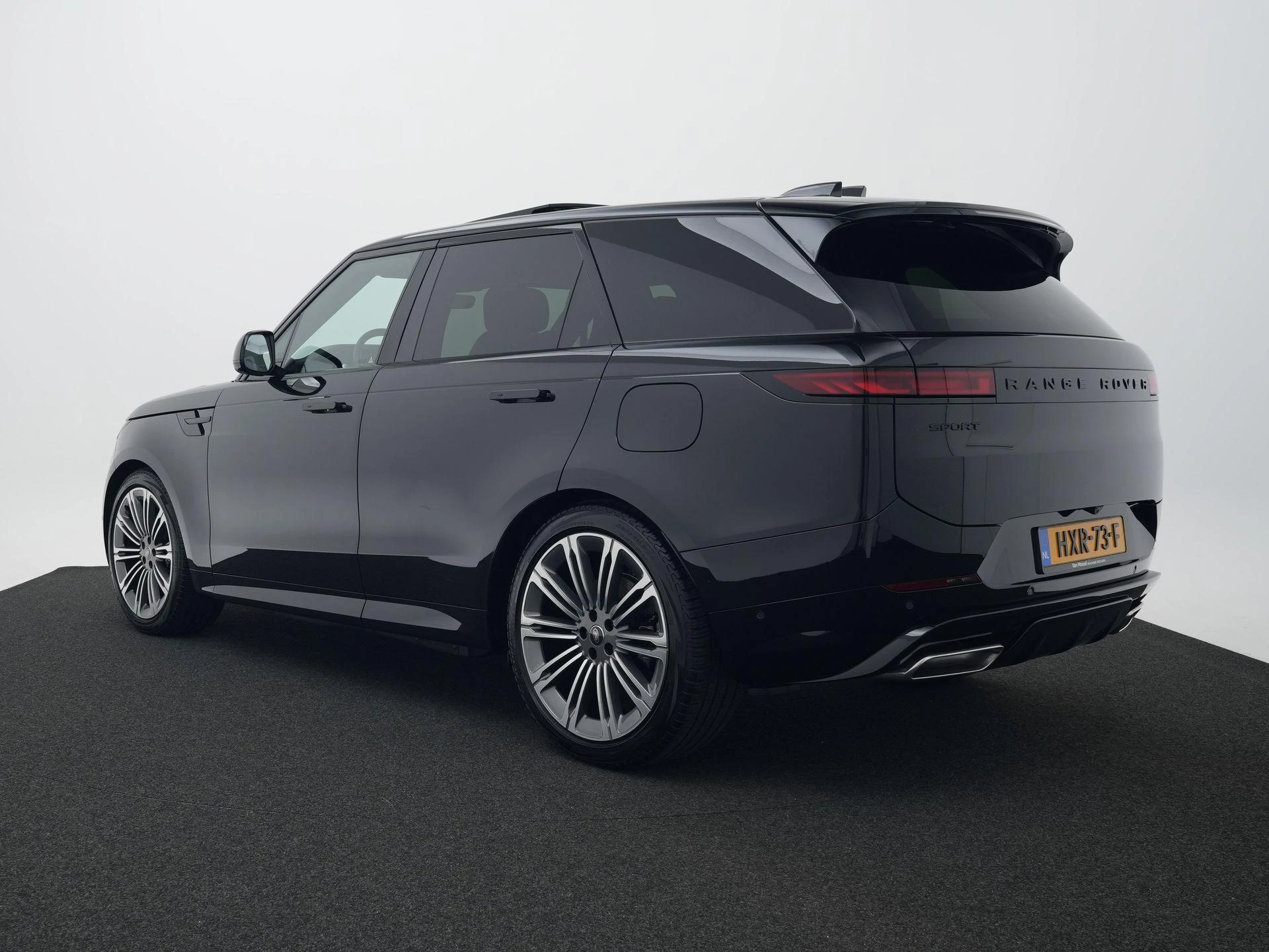 Land Rover-Range Rover Sport-image-2