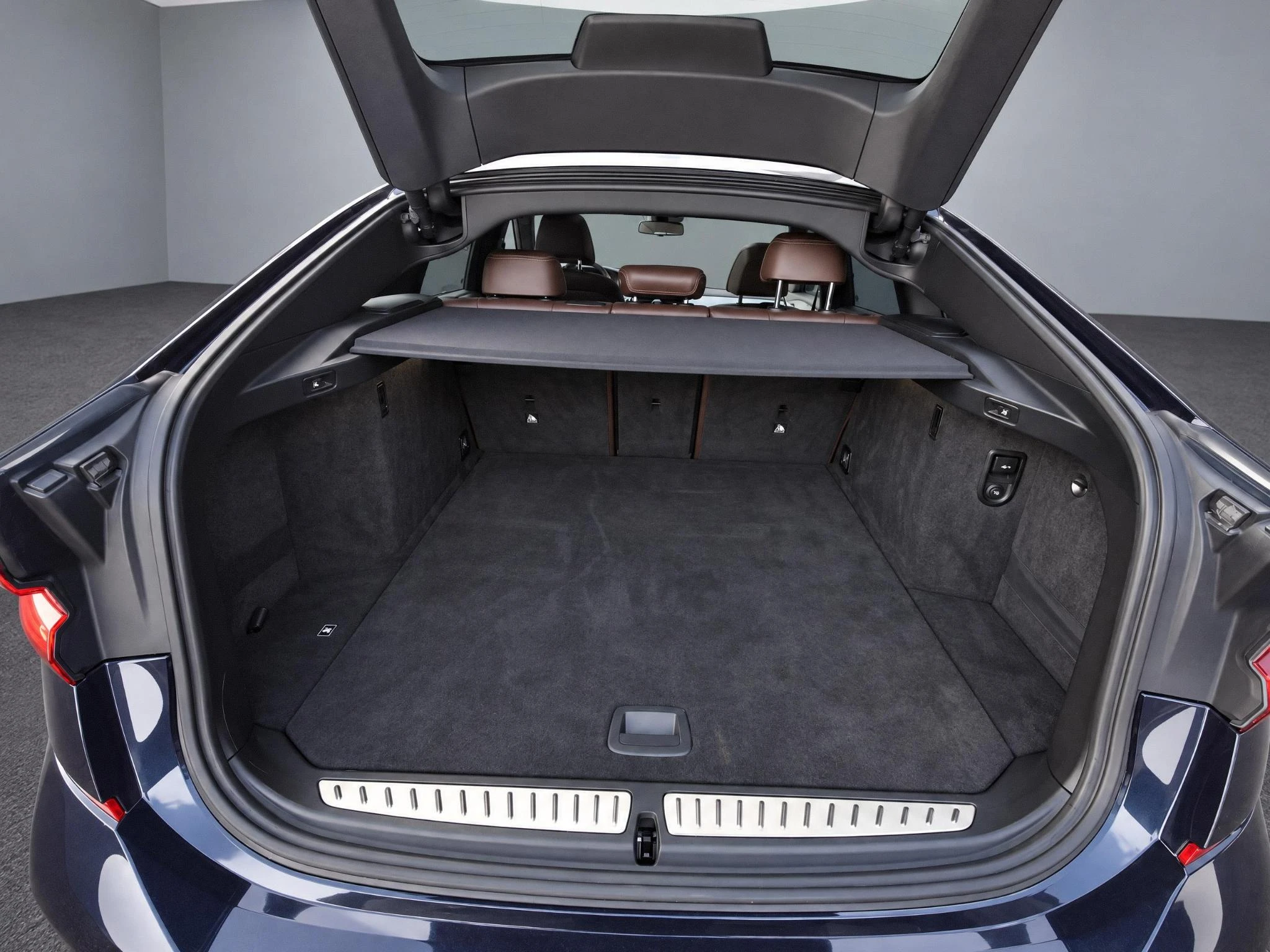 BMW-6 Serie-image-8