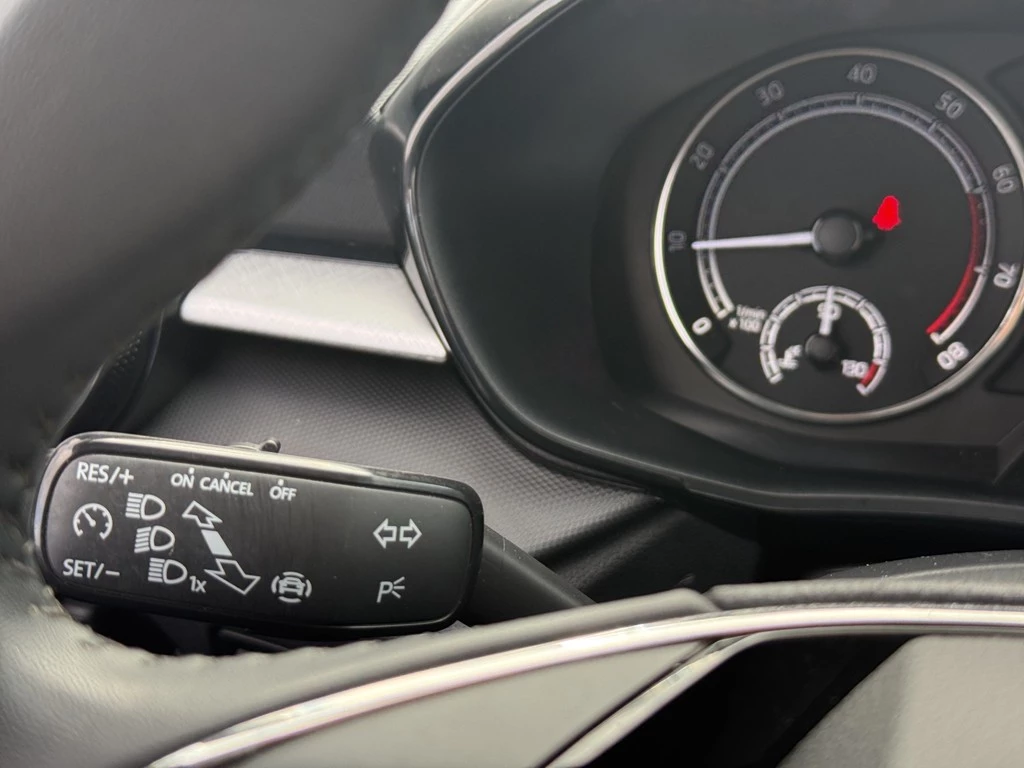 Škoda Fabia 1.0 Selection *LED*SMART-LINK*EINPARKHILFE*