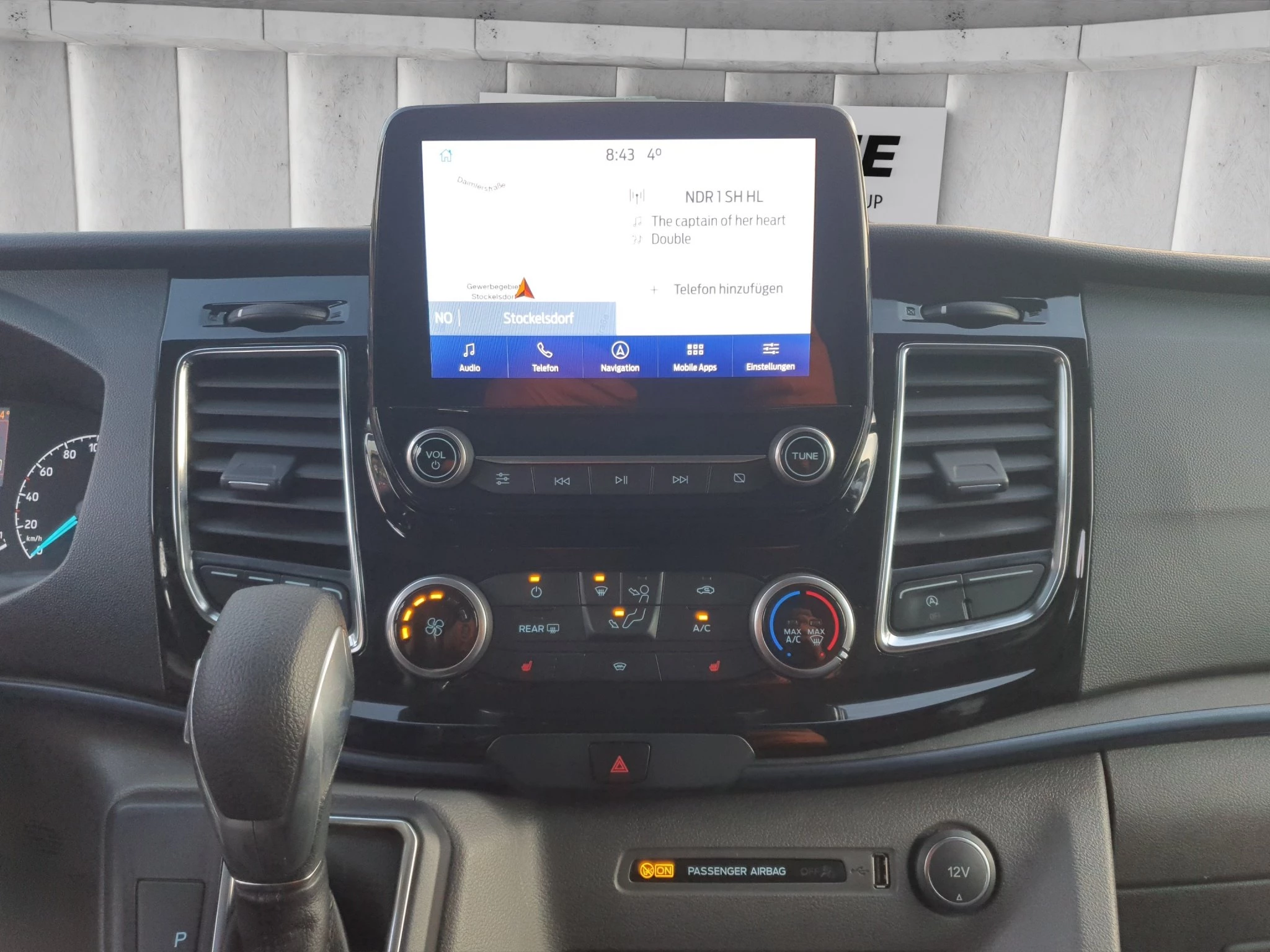 Ford-Tourneo Custom-image-10