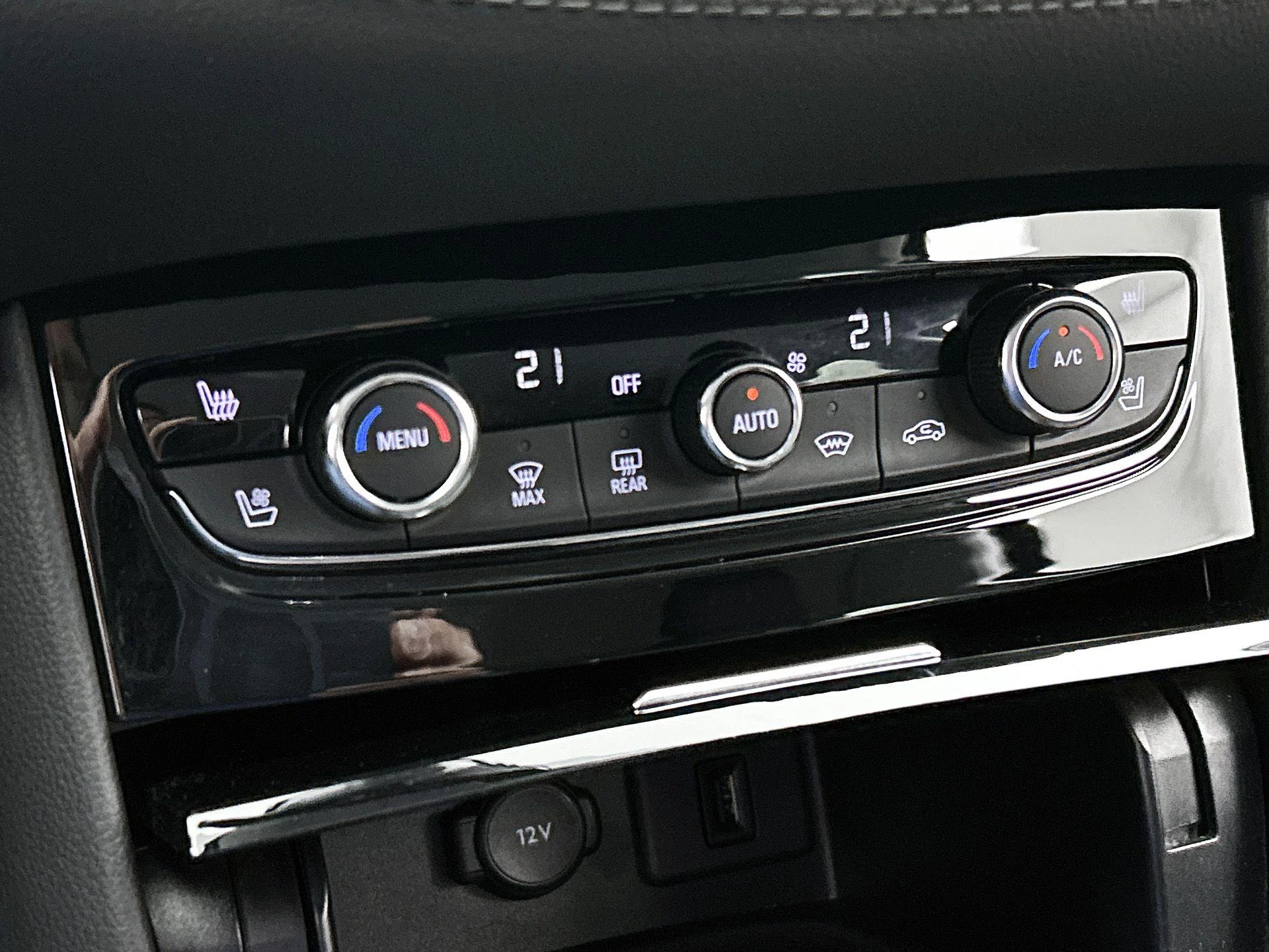 Opel-Grandland X-image-14