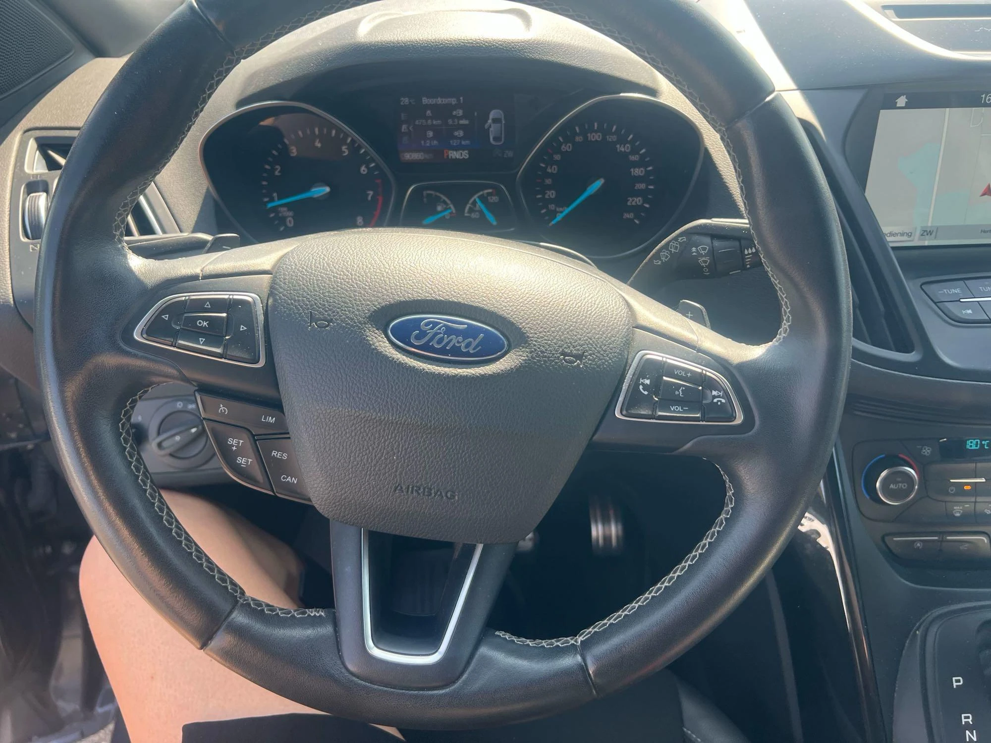 Ford-Kuga-image-12