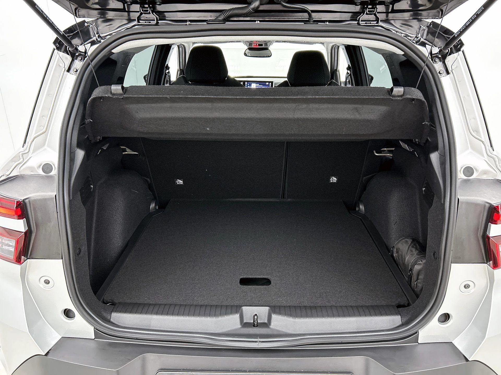 Opel-Frontera-image-14