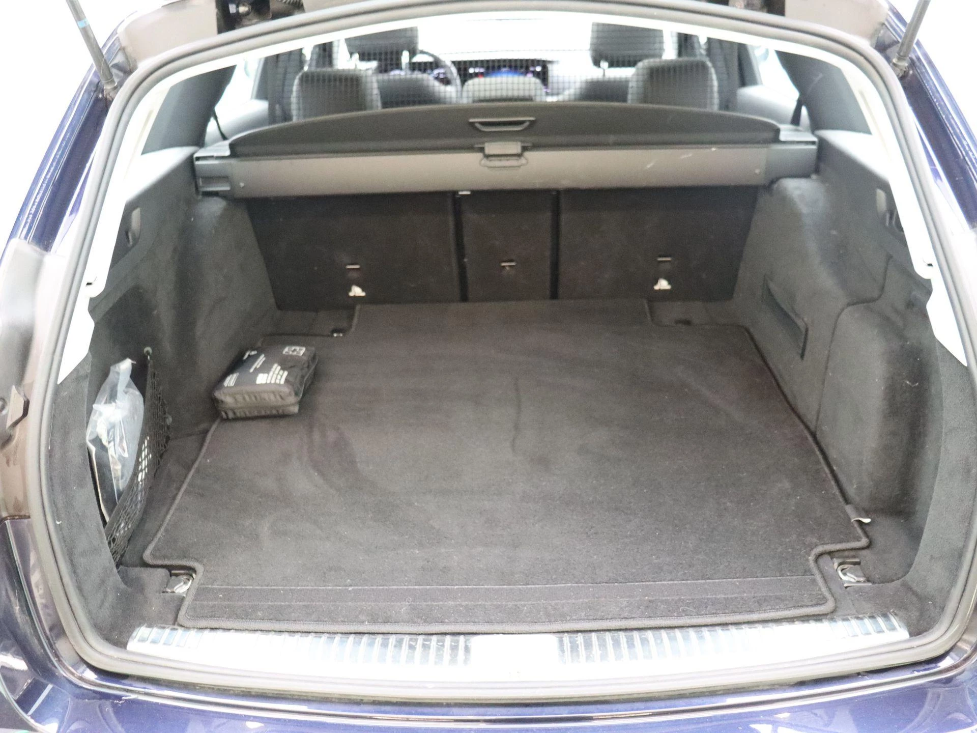 Mercedes-Benz Classe E 200 Business Solution Estate + LEDER + PANO DAK + BURMESTER + TREKHAAK +360VIEW