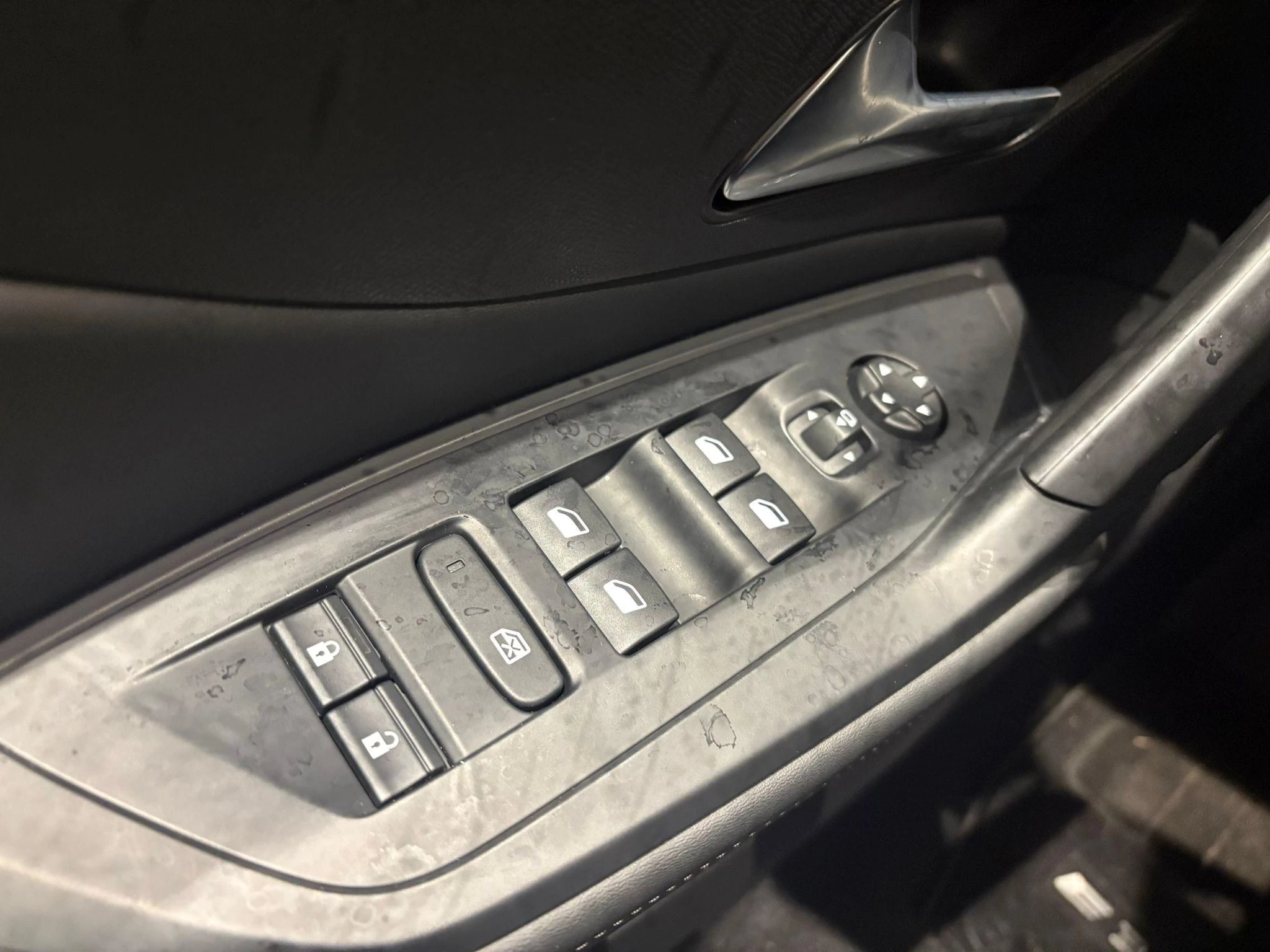 Peugeot-e-308-image-13