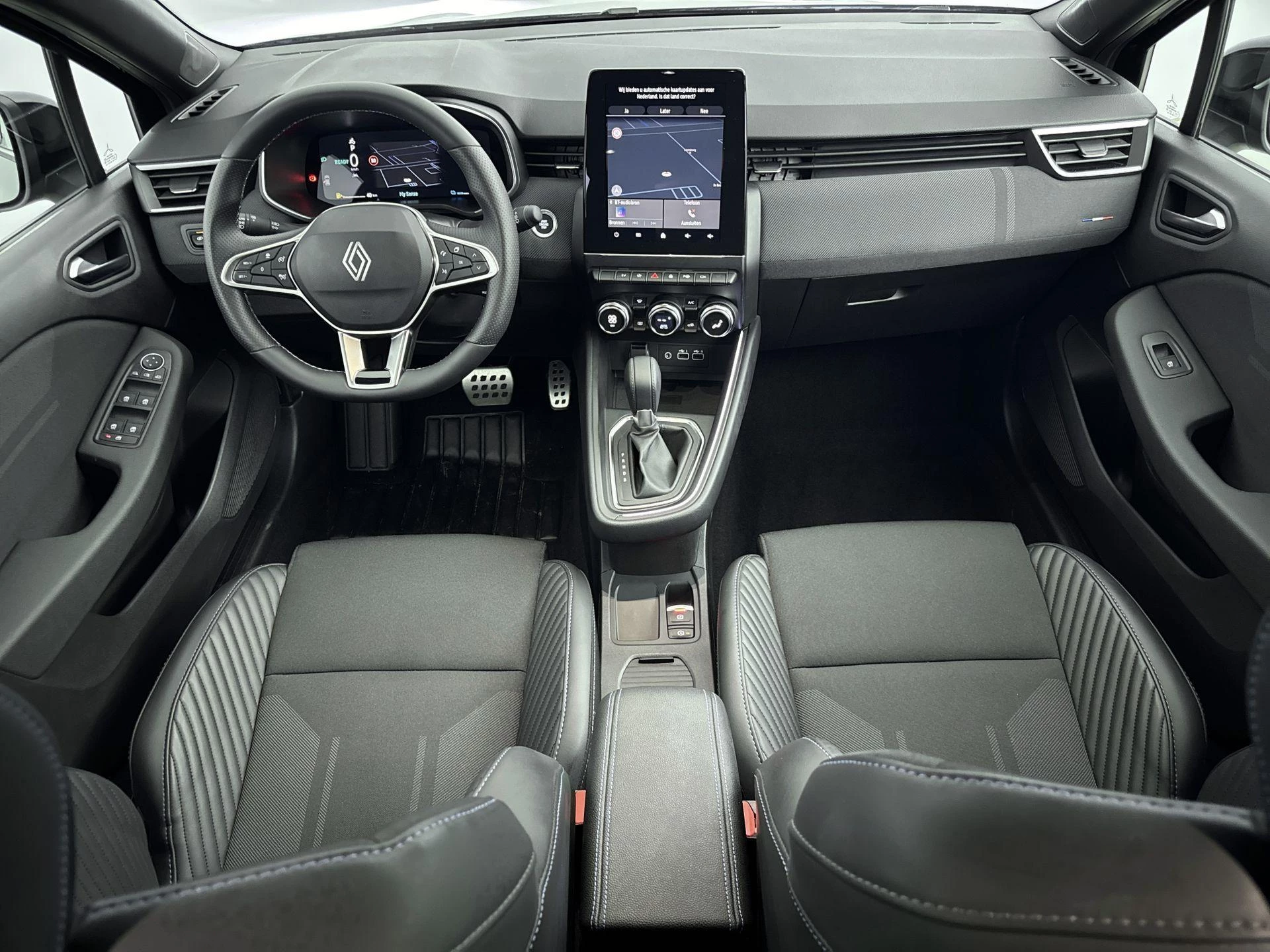 Renault-Clio-image-19