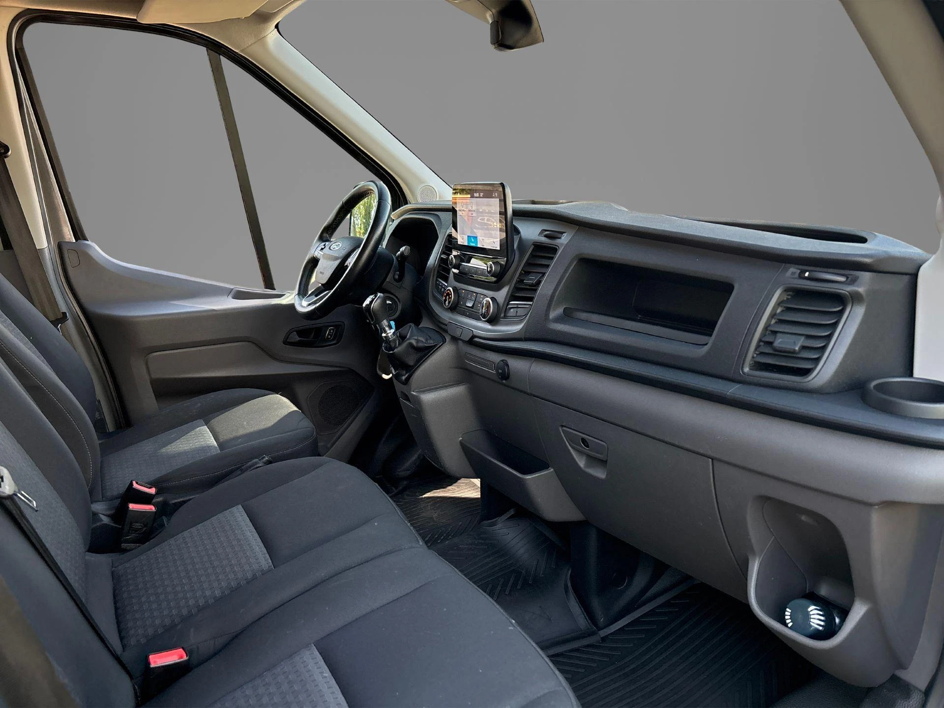 Ford-Transit-image-13
