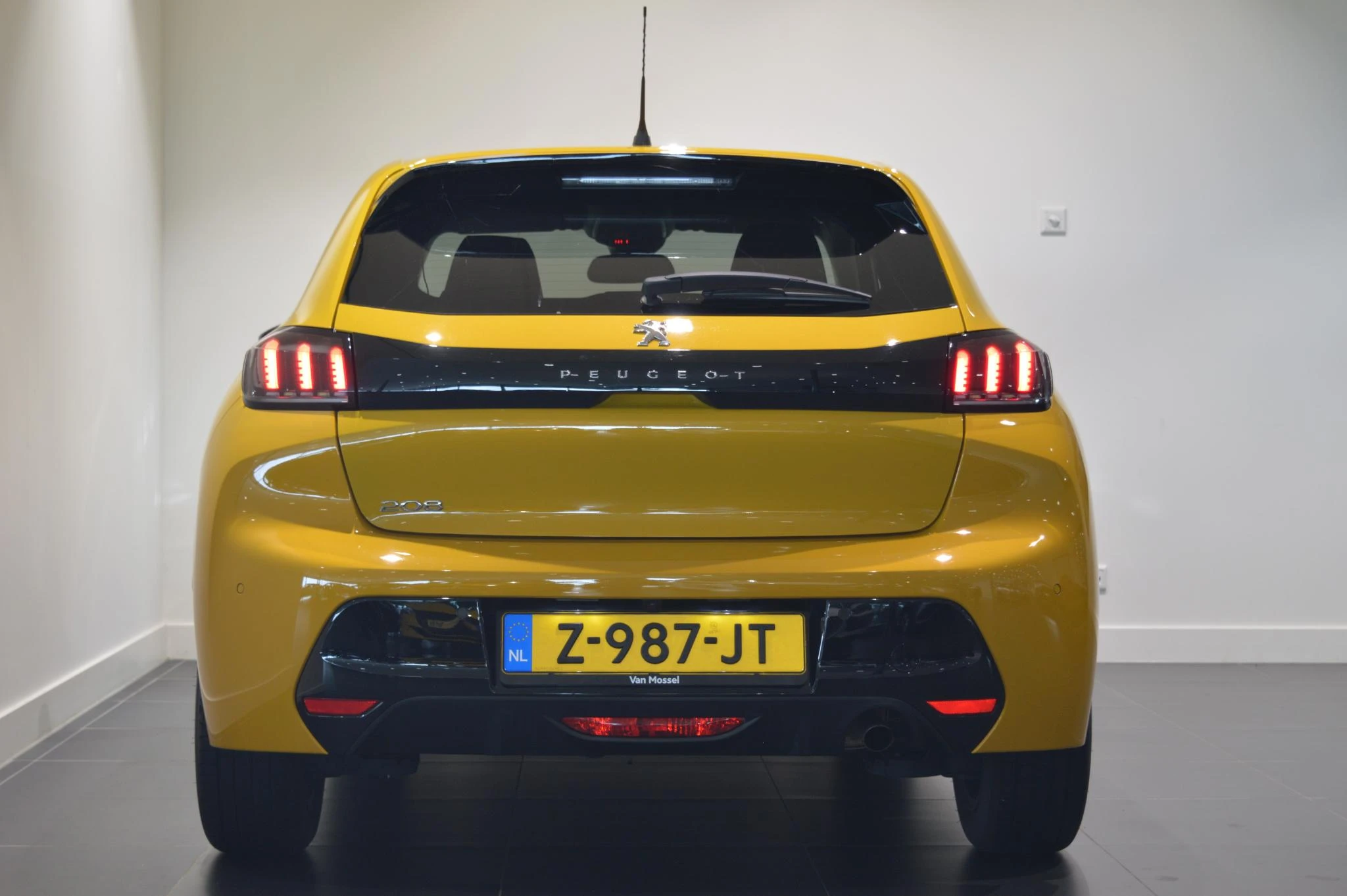 Peugeot-208-image-18