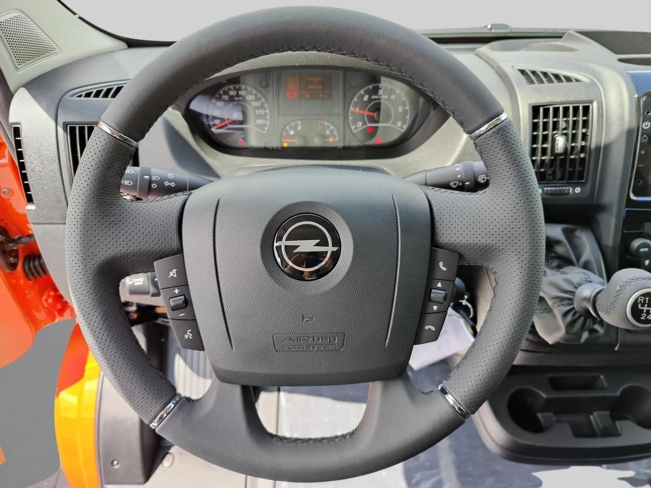 Opel Movano 3500 Light L3H2 - 2.2L Turbo 140