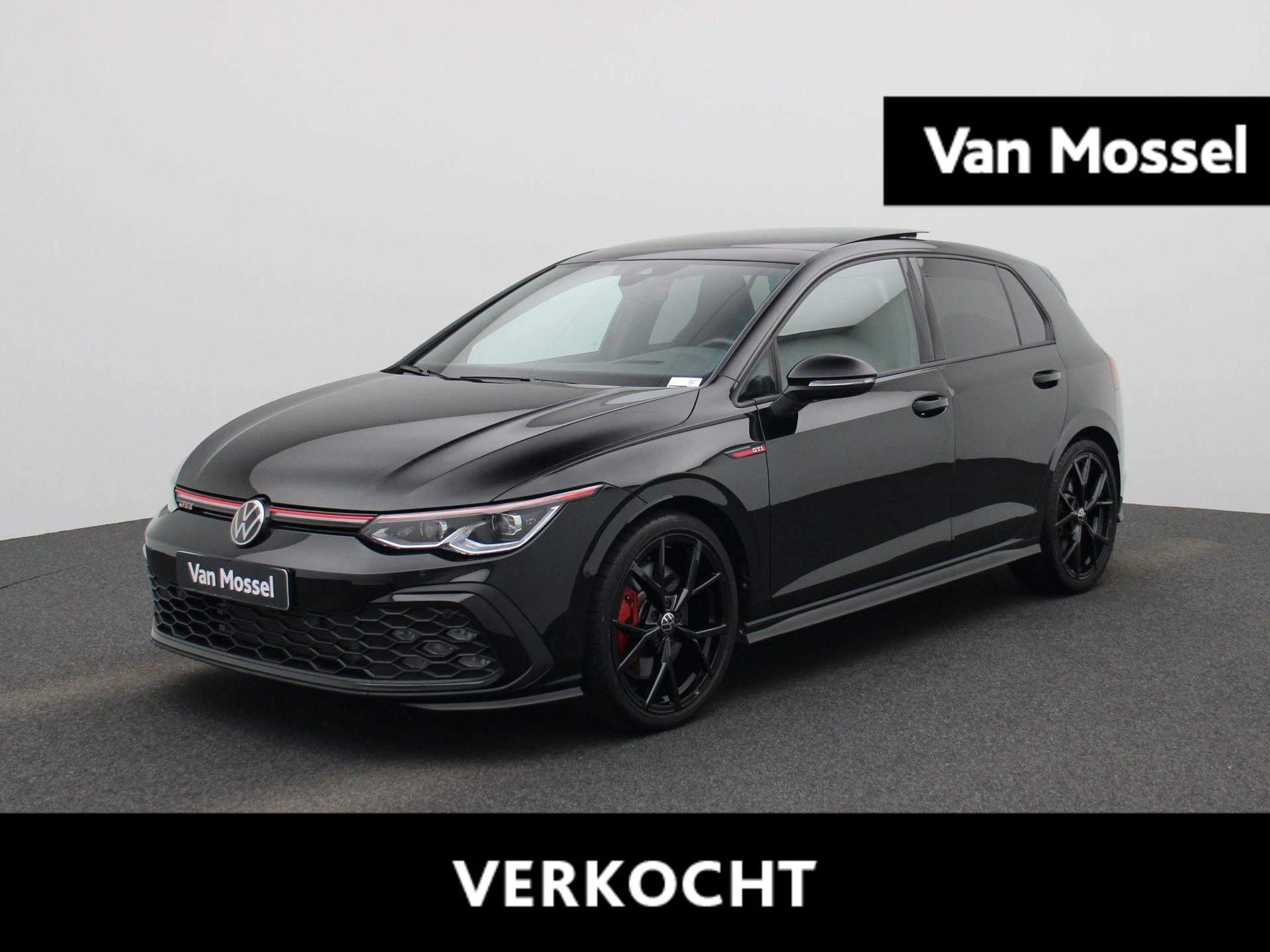 Volkswagen-Golf-image-0