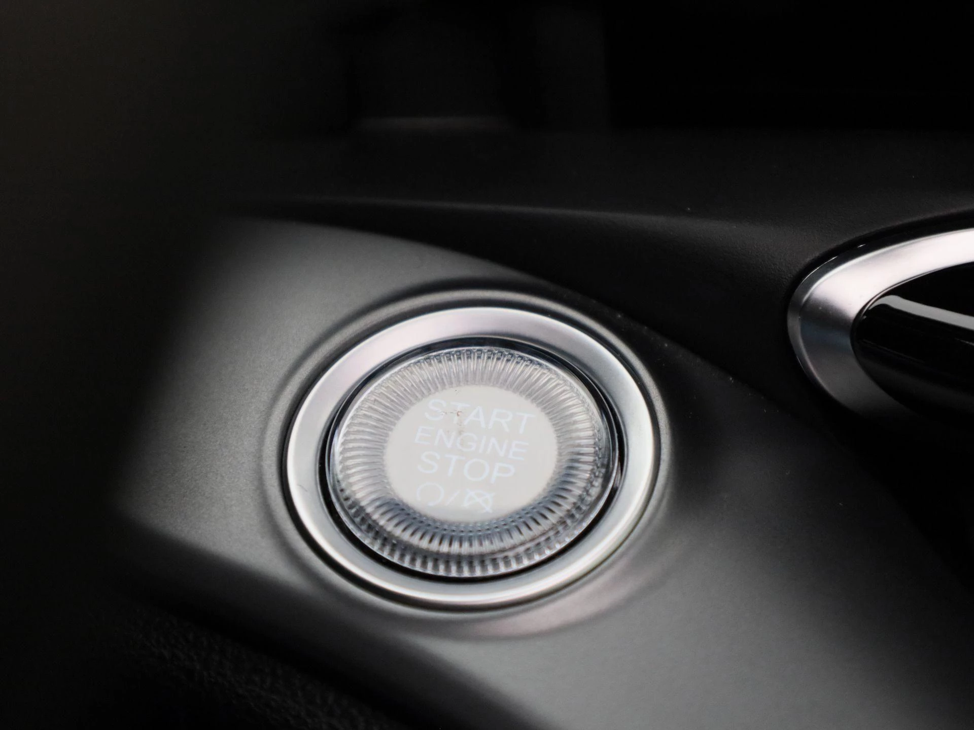 Abarth-500C-image-19