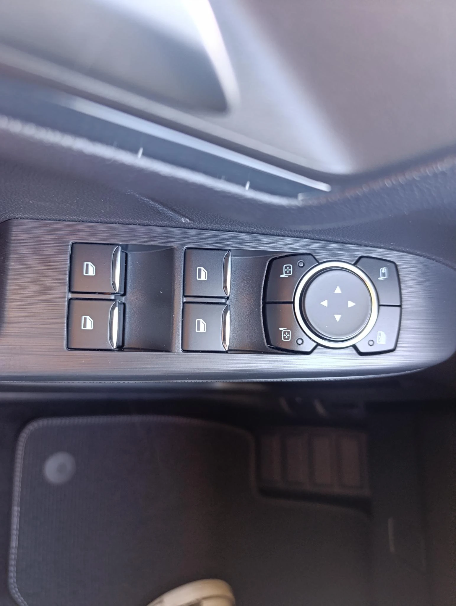 Ford-Kuga-image-23