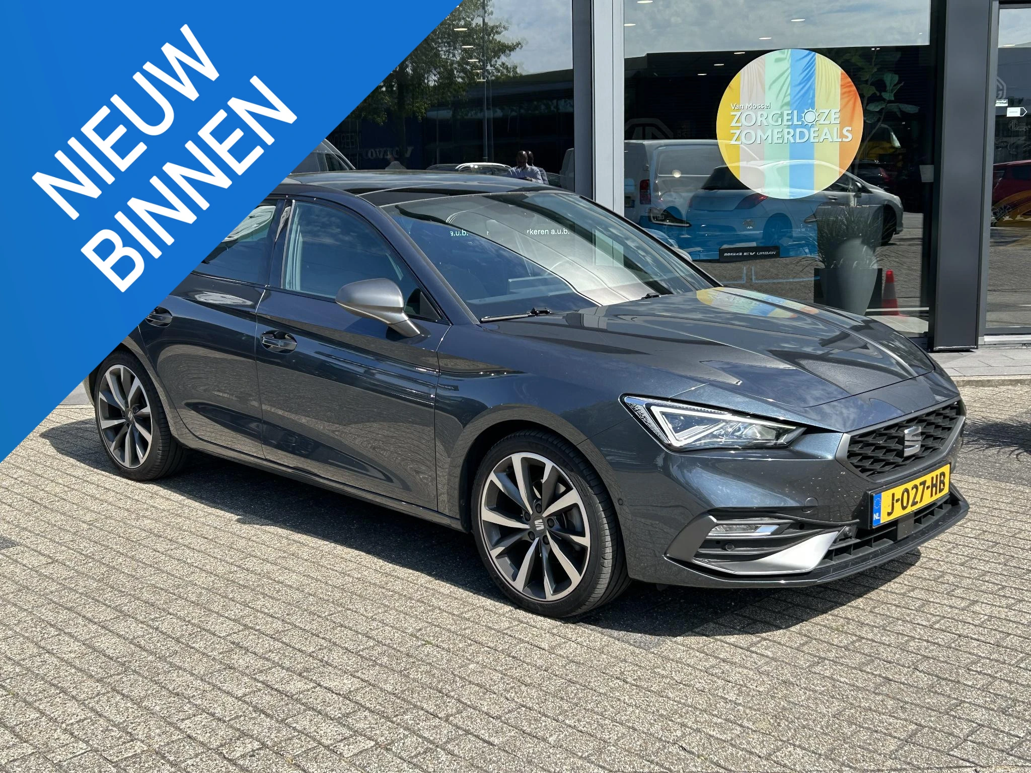 SEAT-Leon-image-0