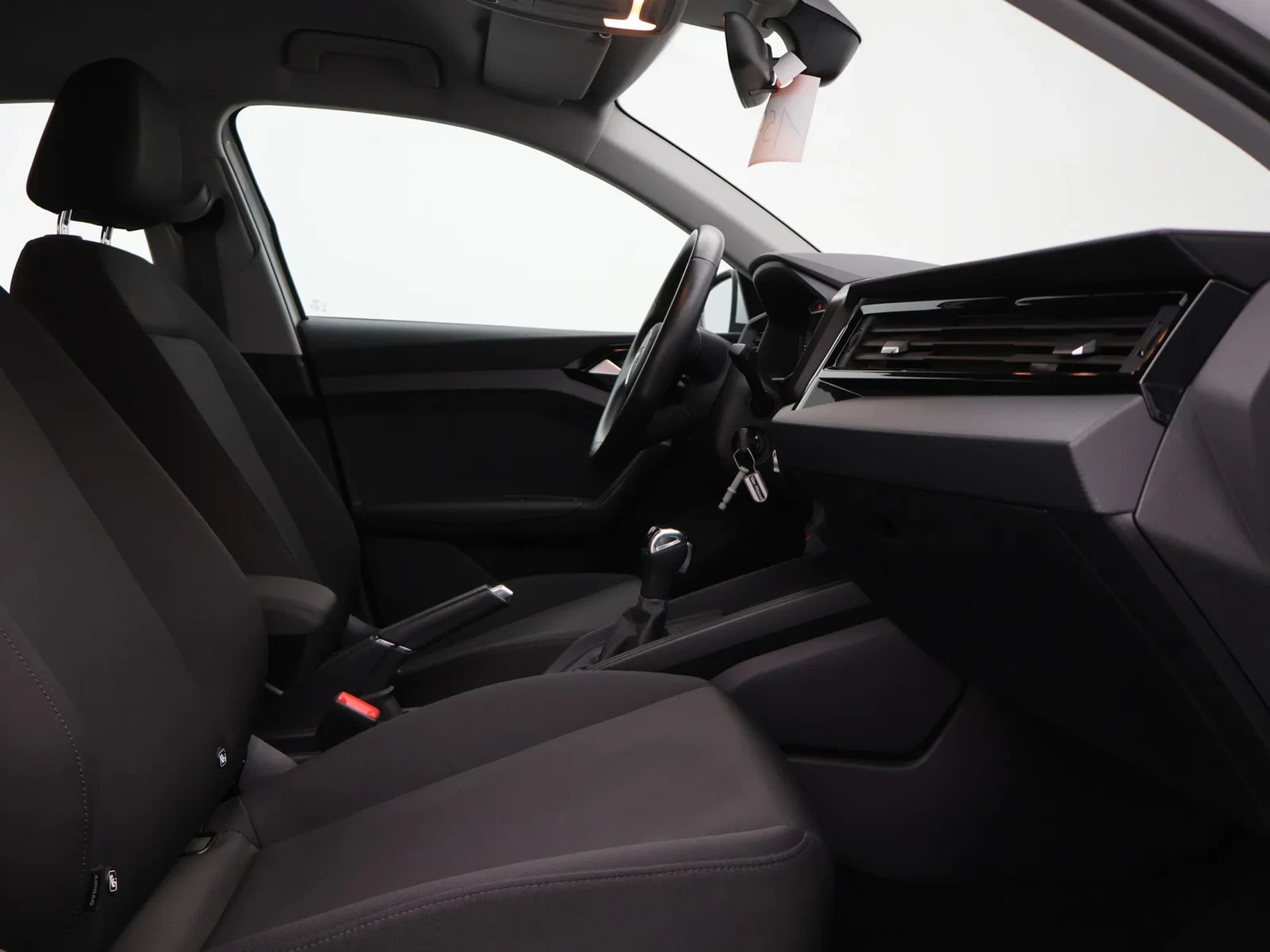 Audi-A1 Sportback-image-8