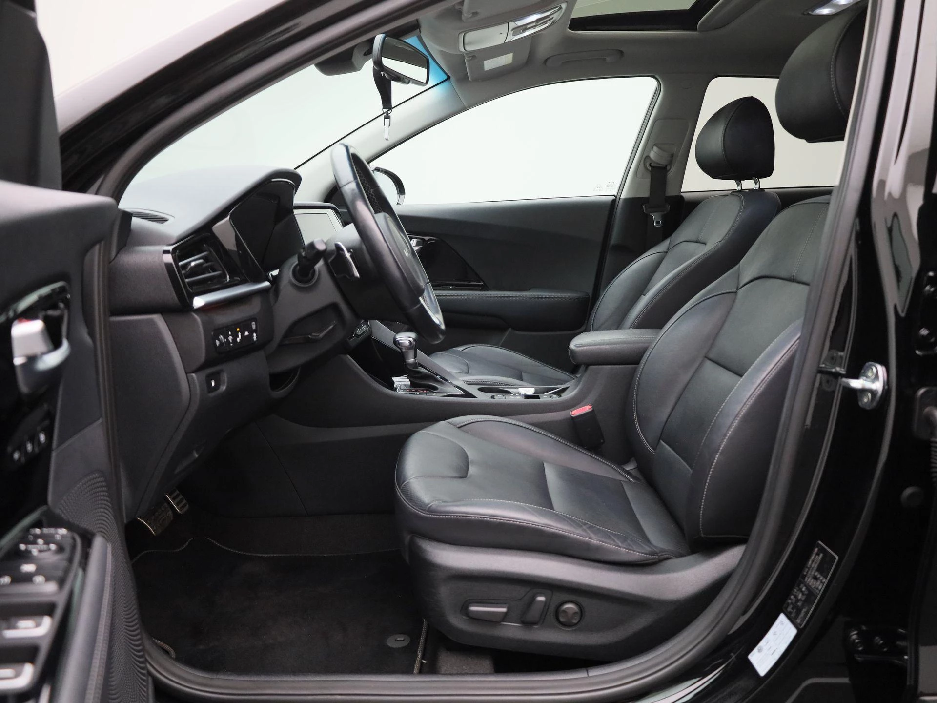 Kia-Niro-image-11