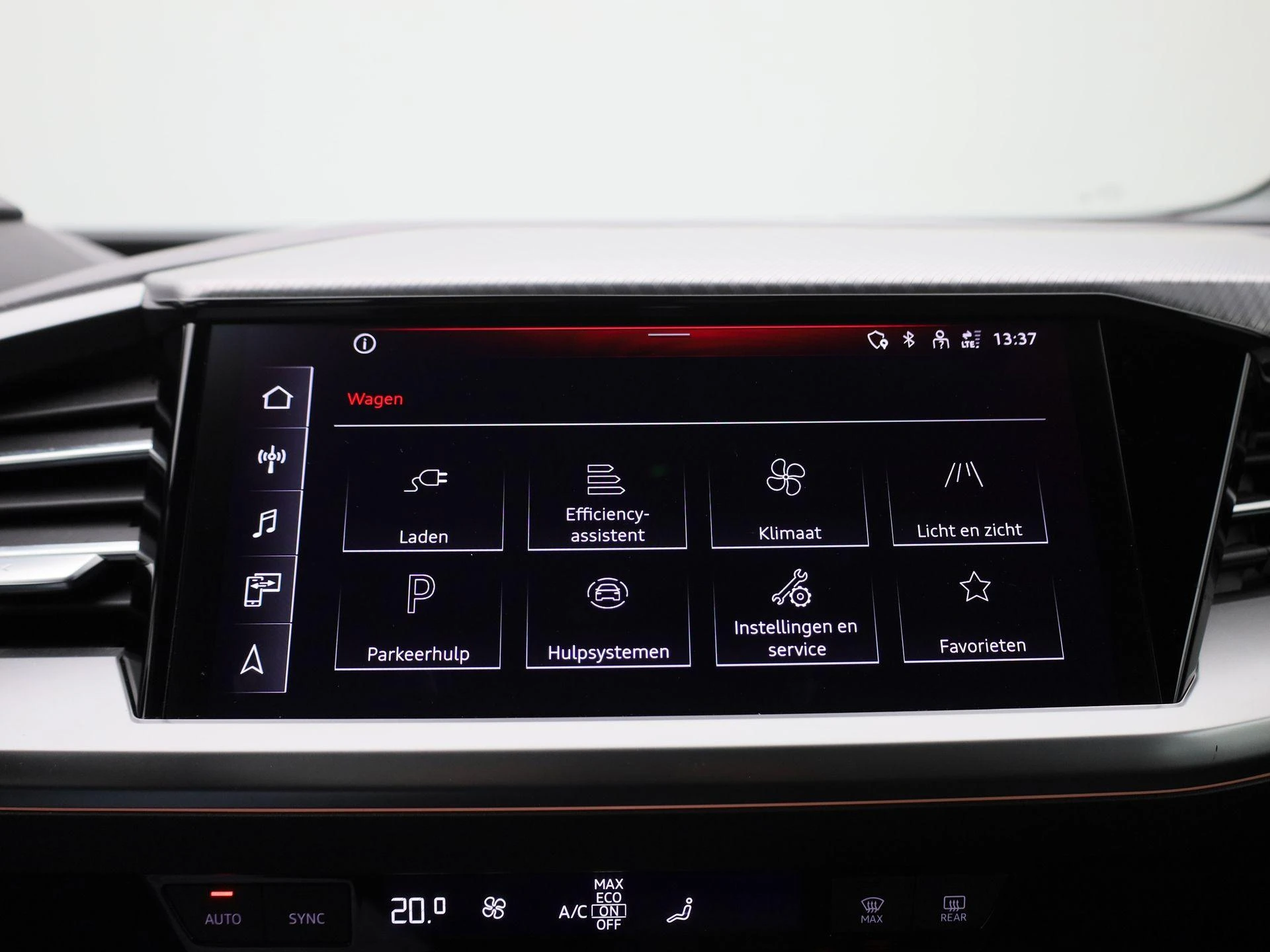 Audi-Q4 e-tron-image-26