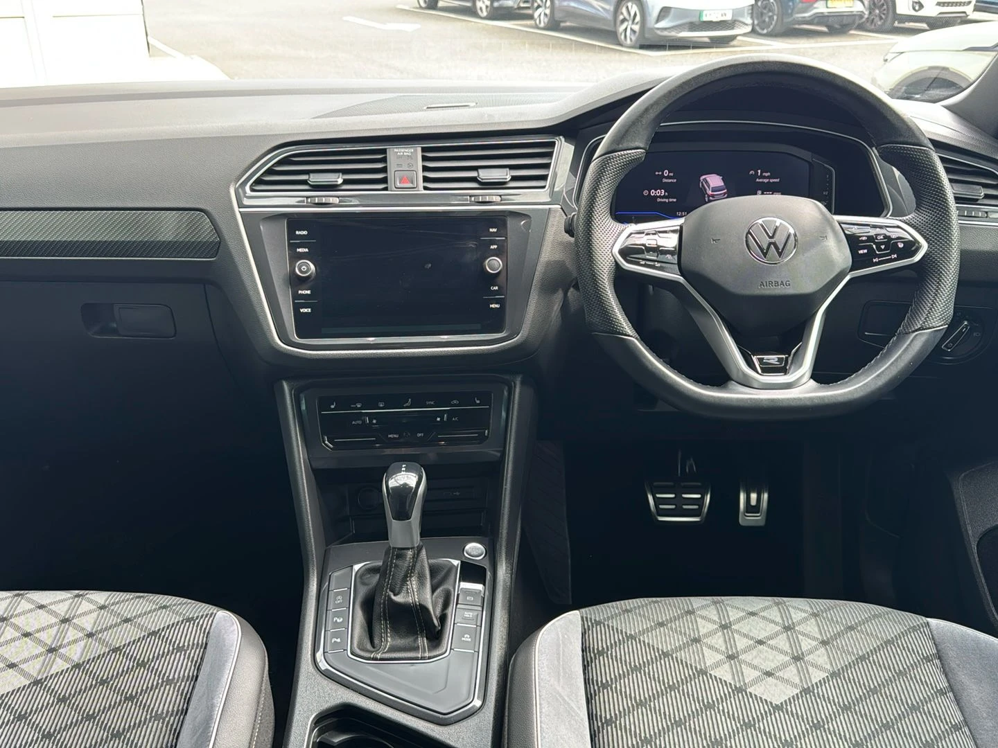 Volkswagen-Tiguan-image-3
