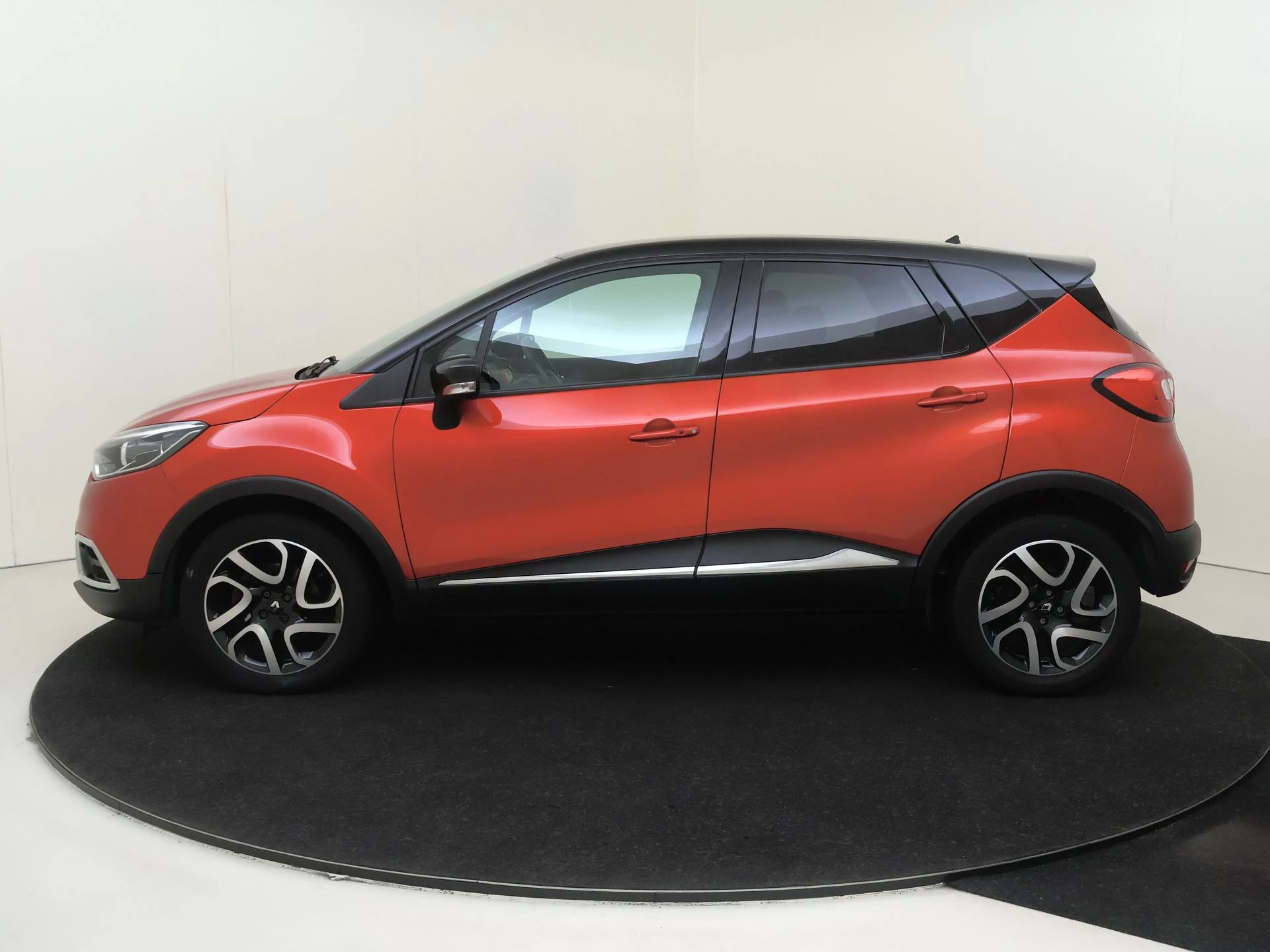 Renault-Captur-image-7
