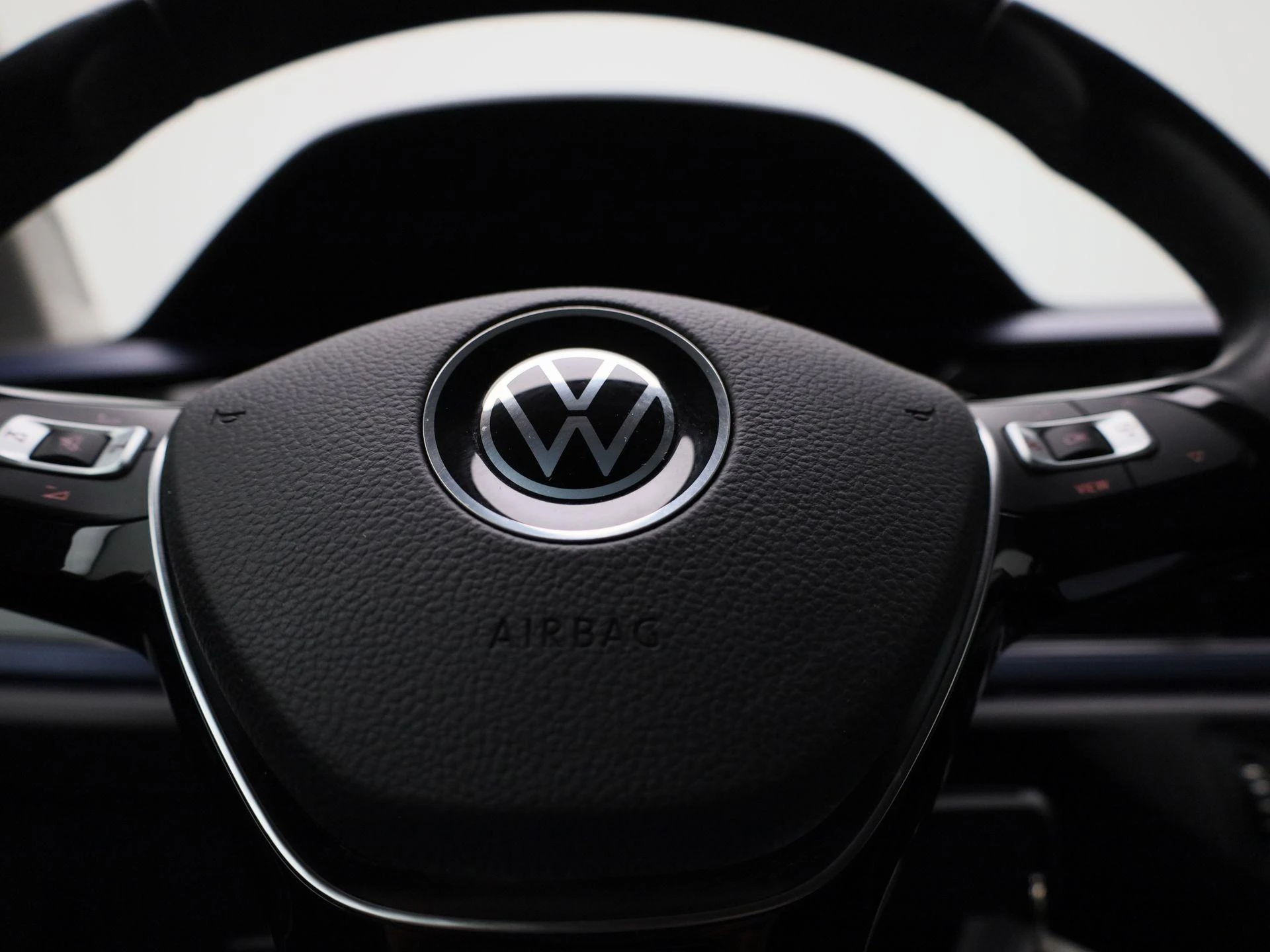 Volkswagen-Polo-image-29