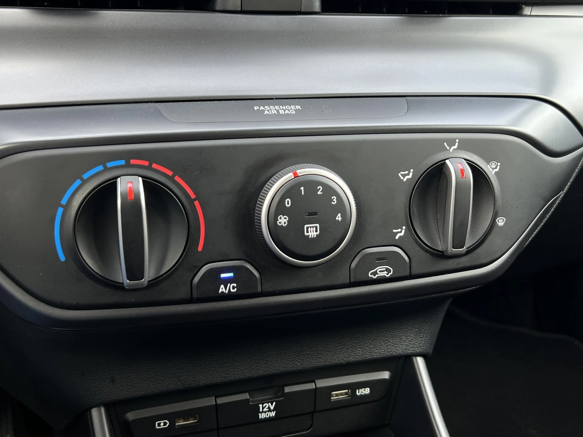 Hyundai i20 1.0 T-GDi 74kW Twist