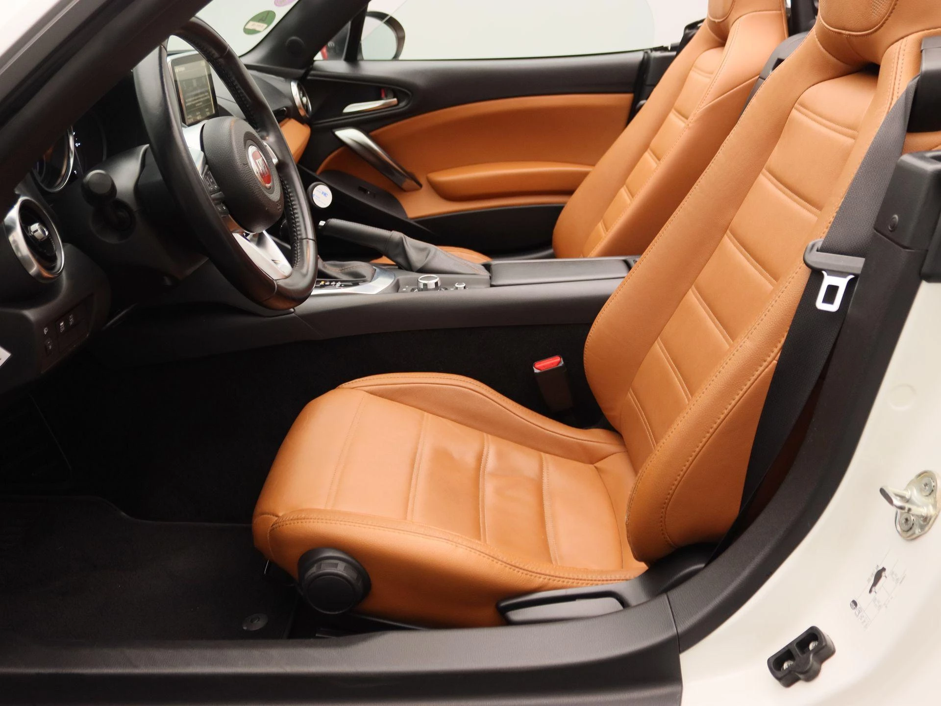 Fiat-124 Spider-image-16