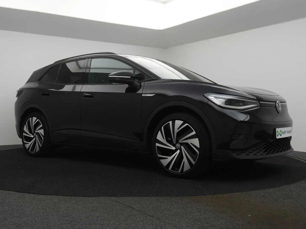 Volkswagen ID.4 Pro Performance Business Premium 77kWh 204pk *TREKHAAK*PANO*NAVI*APP CONNECT*BLTH*CRUISE*PDC*...
