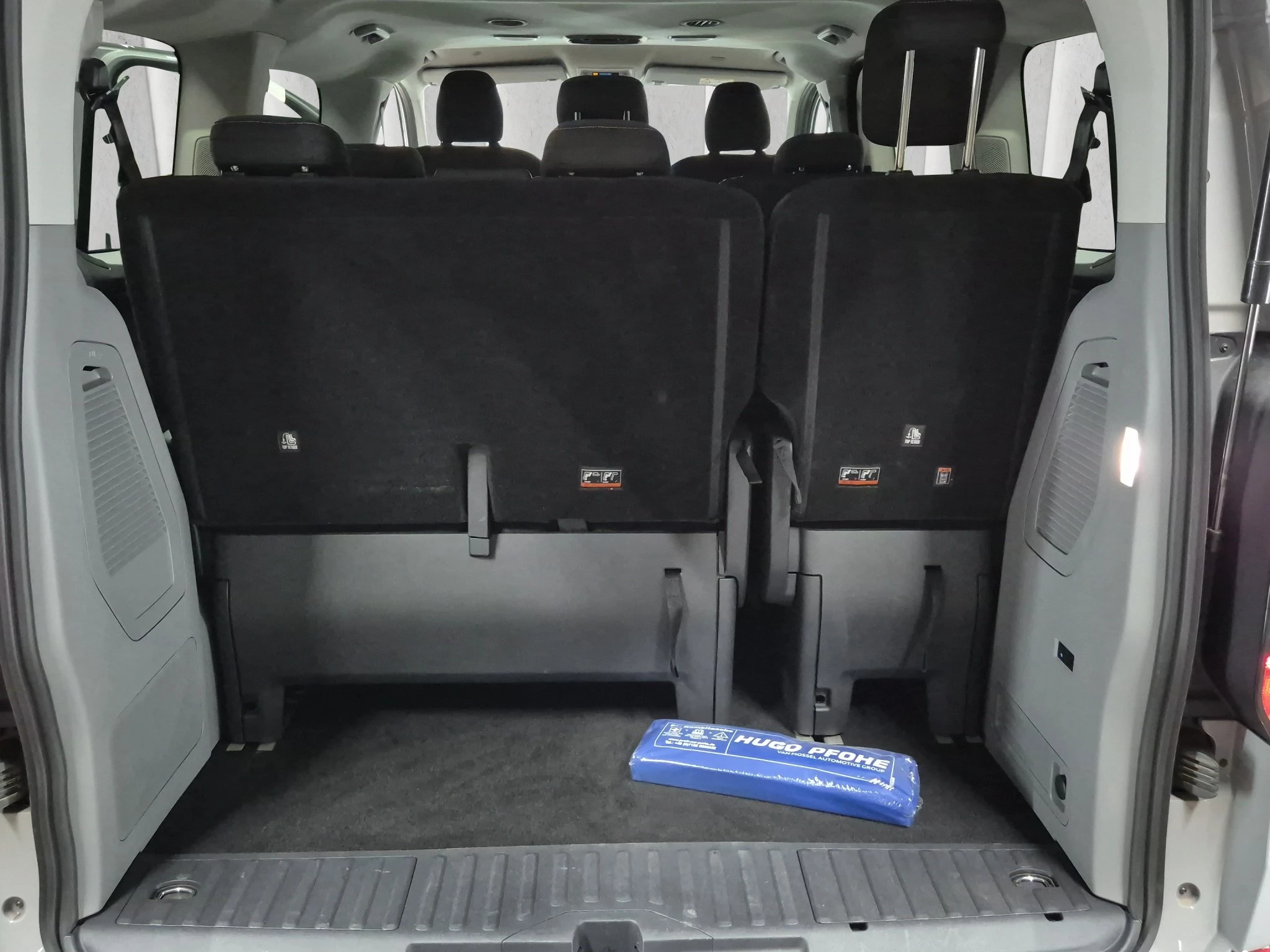 Ford Tourneo Custom Titanium L1 Aut.*AHK*NAVI*LED*SHZ*LRHZ*WSH