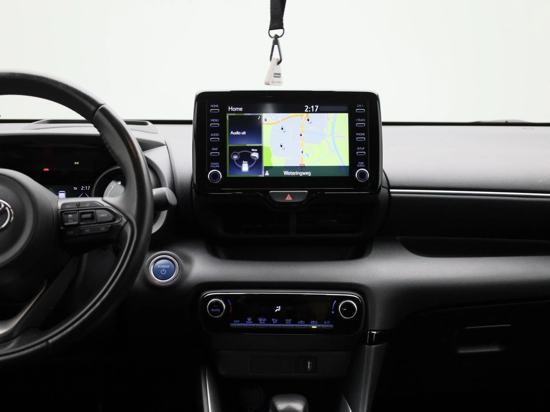 Toyota Yaris 1.5 Hybrid Business Plus