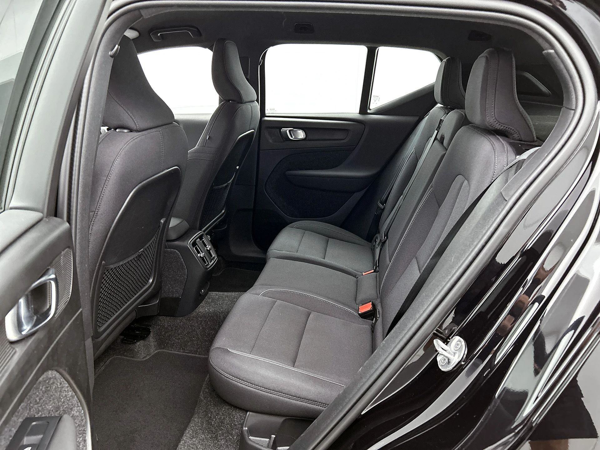 Volvo-XC40-image-25