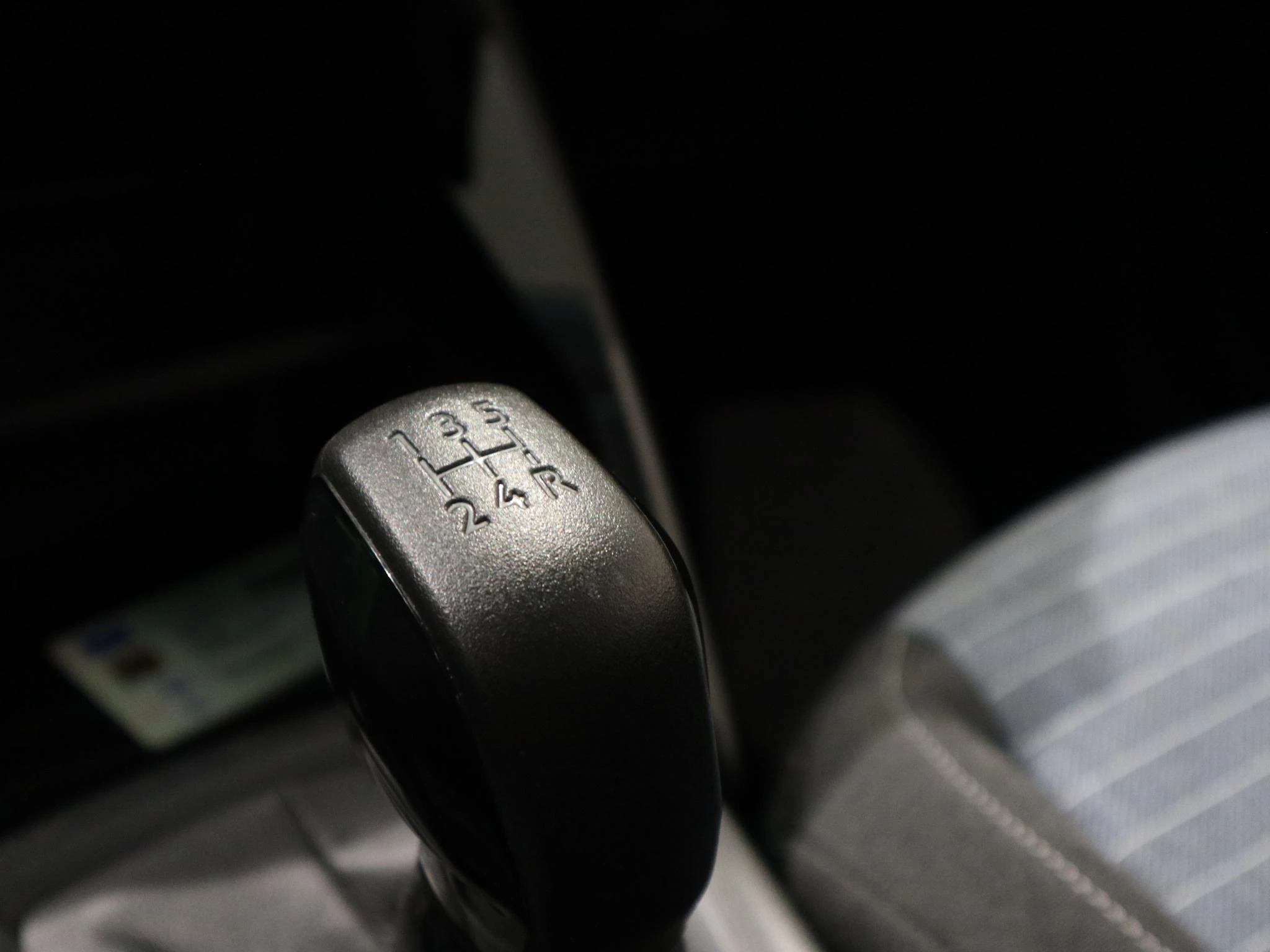 Peugeot-208-image-14