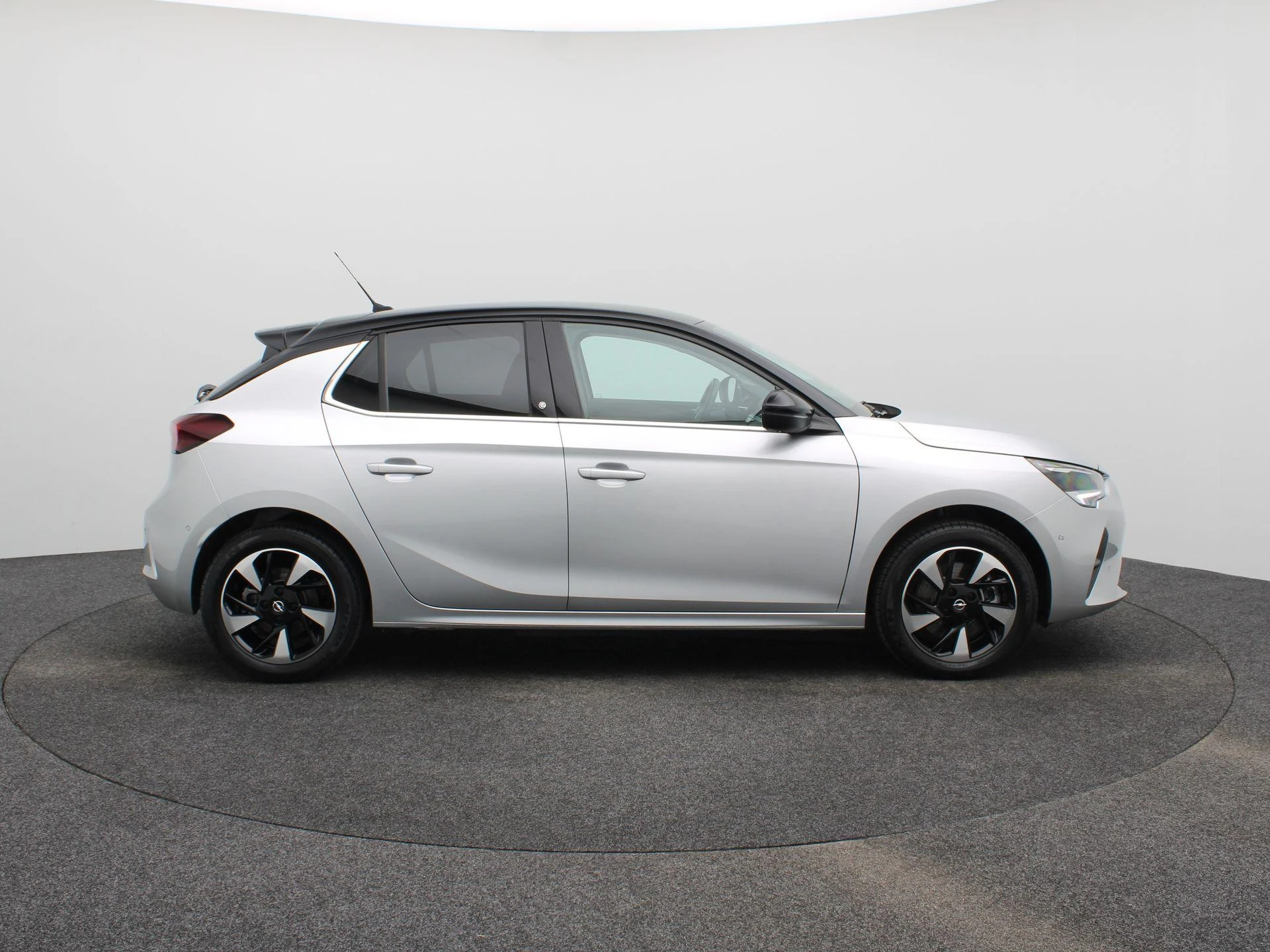 Opel-Corsa-e-image-5
