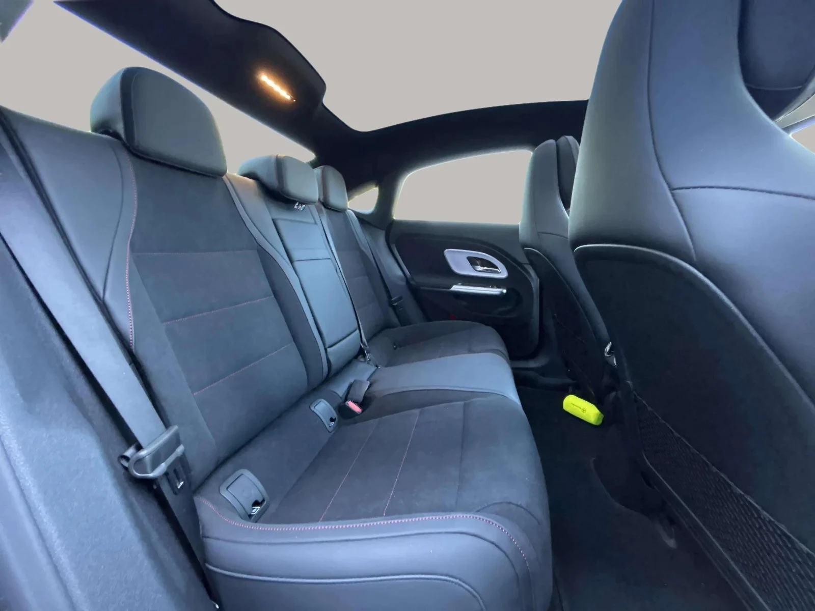 Mercedes-Benz-CLA-image-20