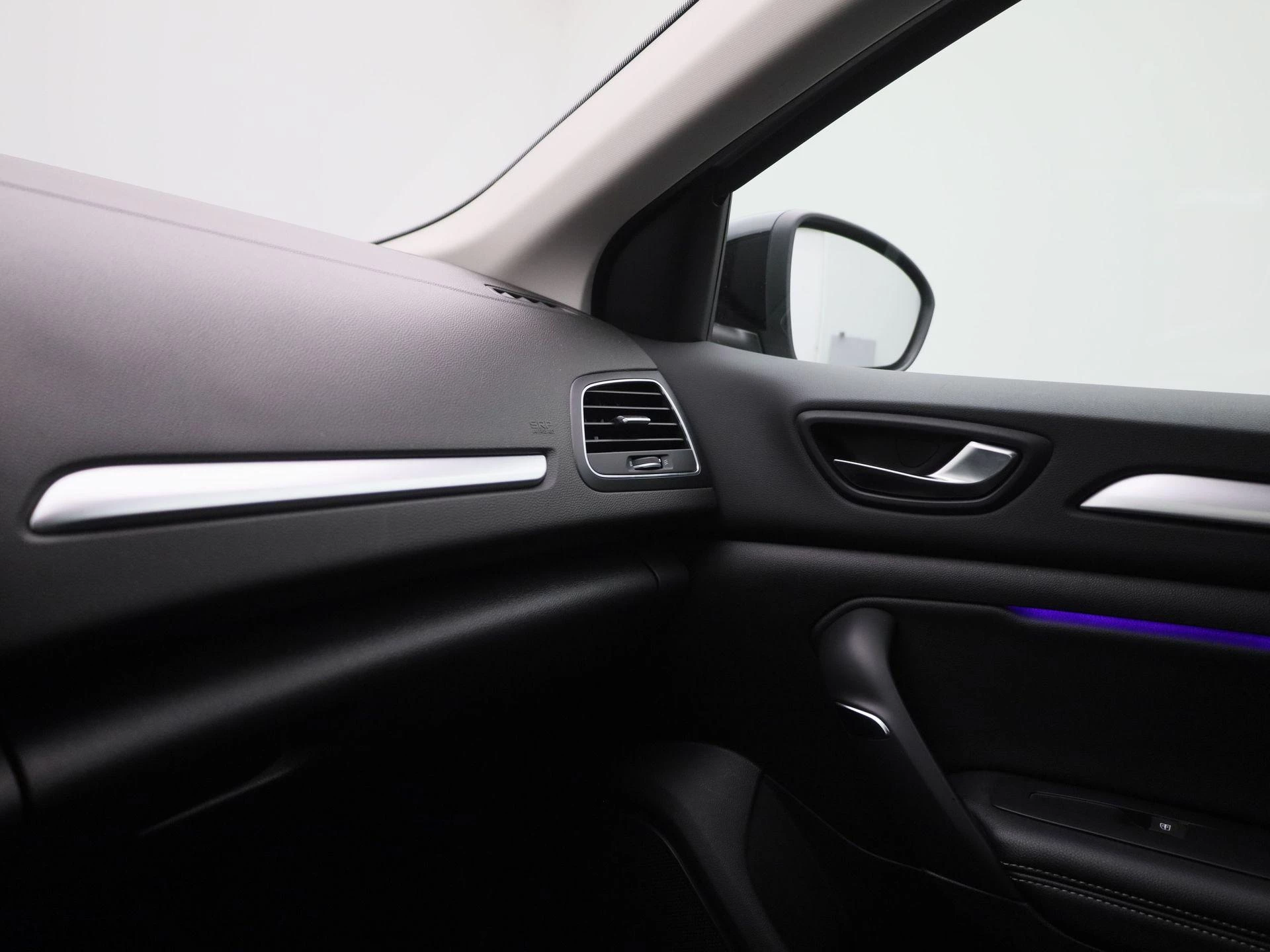 Renault-Mégane Estate-image-23