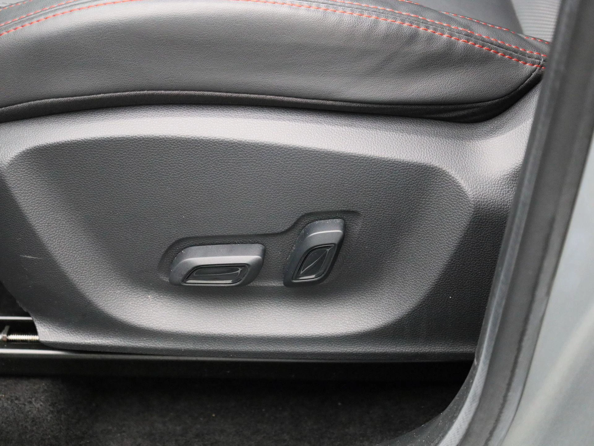 MG ZS EV - 30