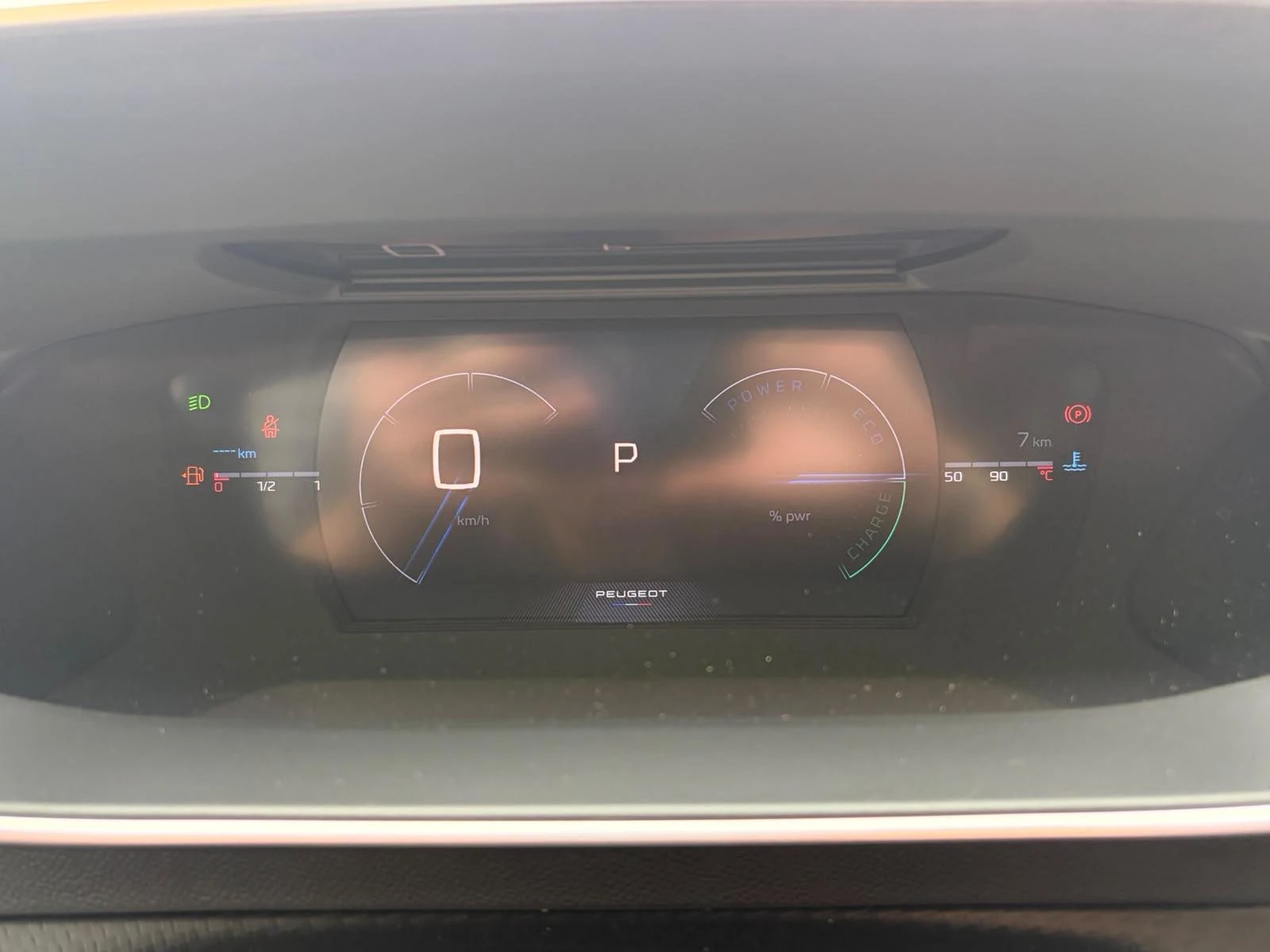 Peugeot-2008-image-10