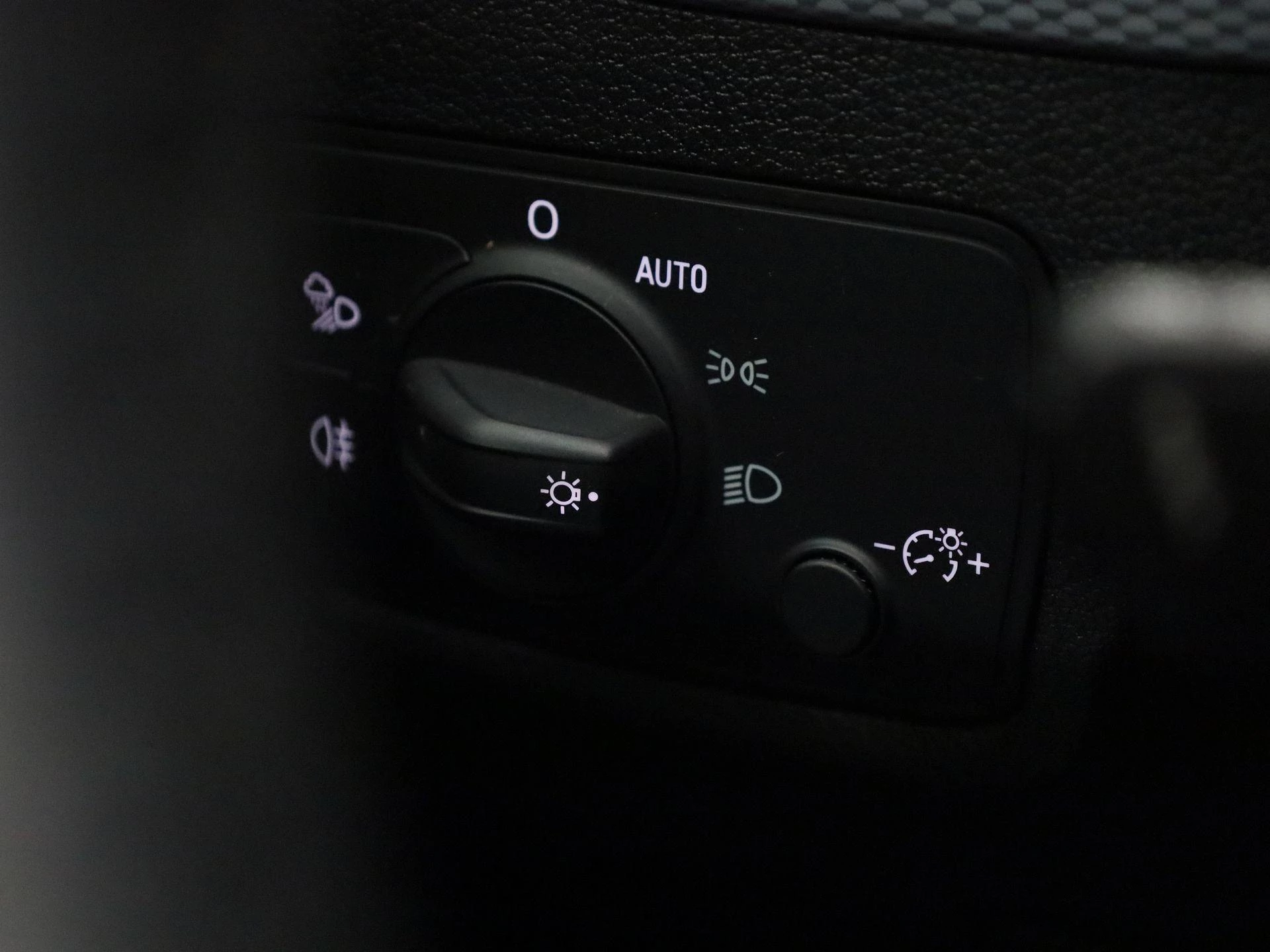 Audi-Q2-image-25