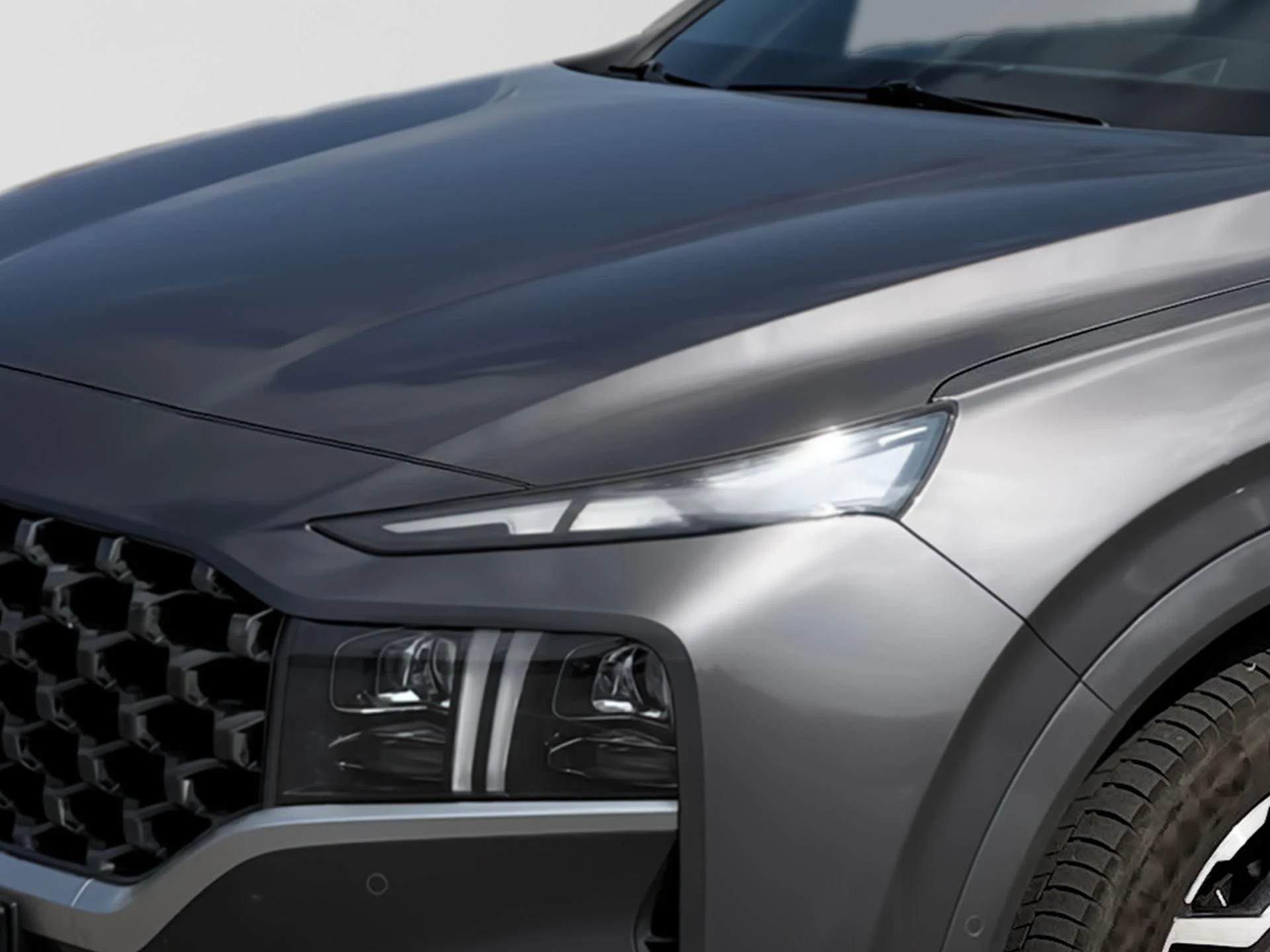 Hyundai-Santa Fe-image-3