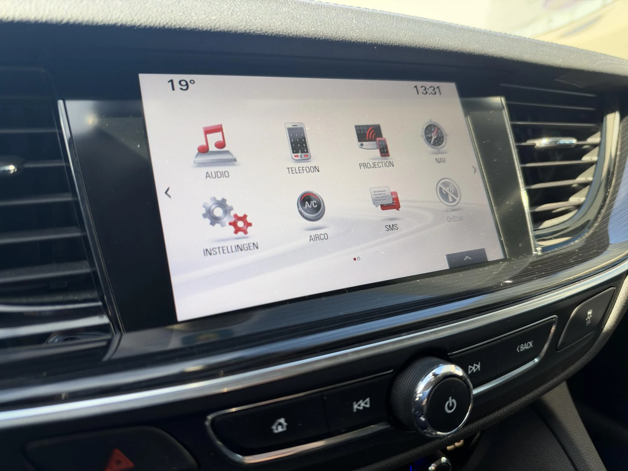 Opel-Insignia-image-5