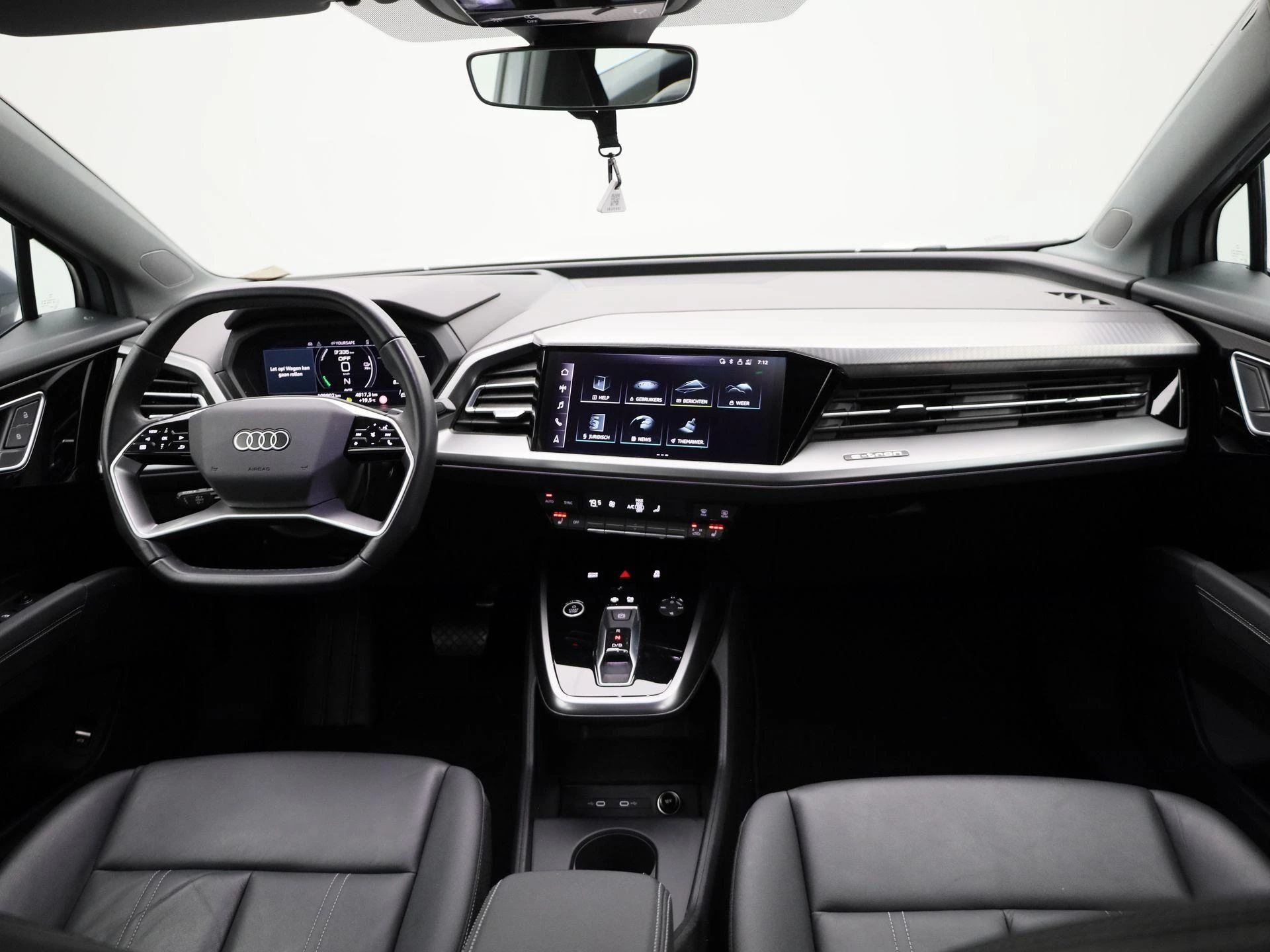 Audi-Q4 Sportback e-tron-image-37