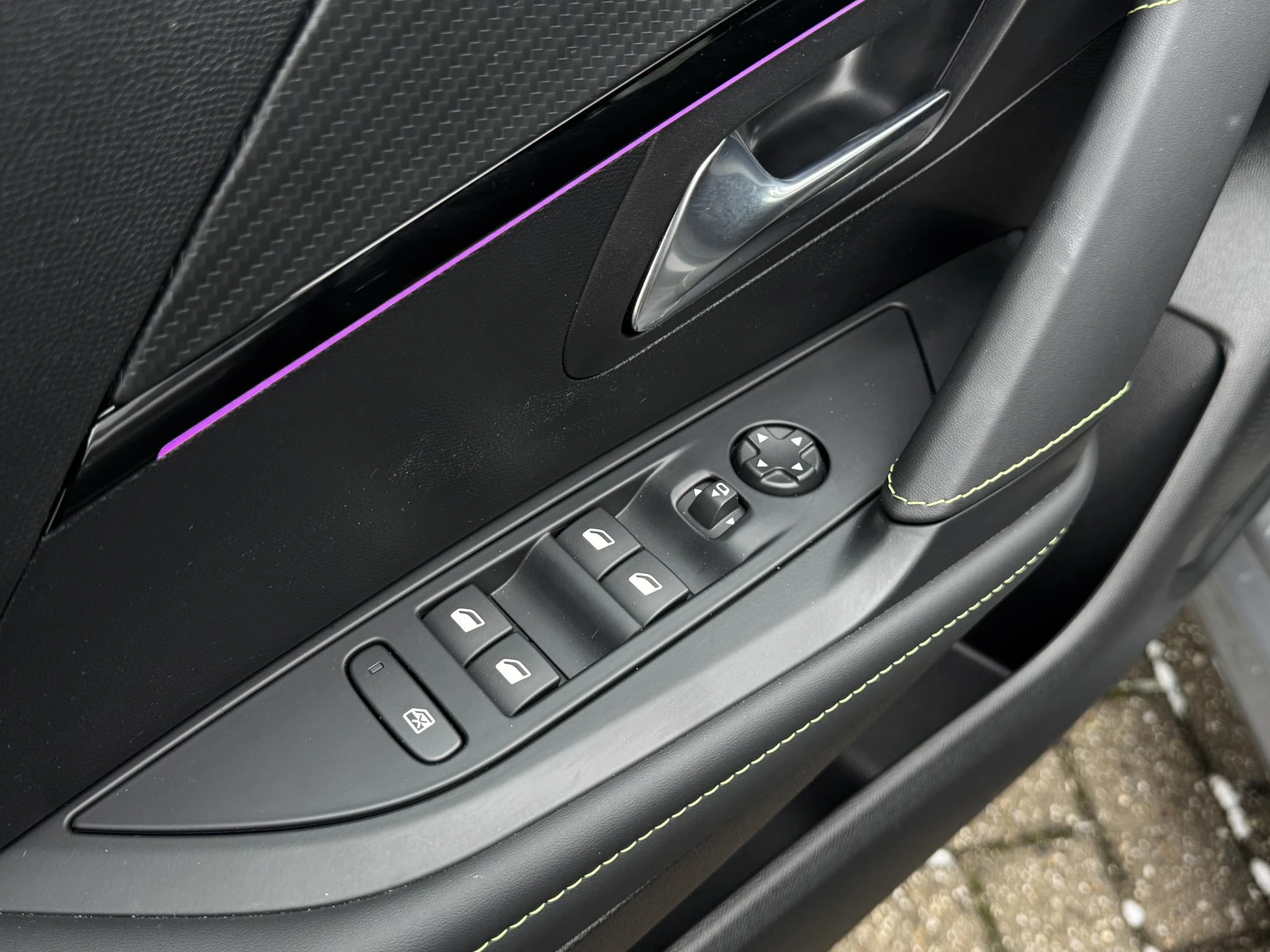 Peugeot-208-image-11