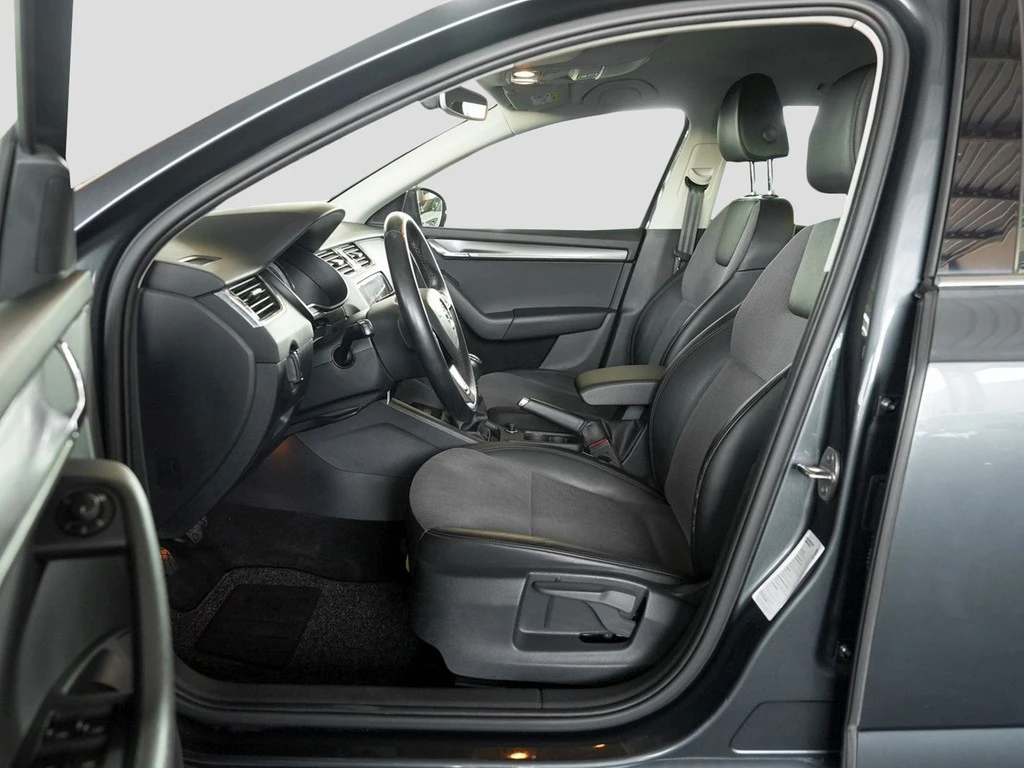 Škoda Octavia Combi 1.5 TSI Style Navi/RFK/LED