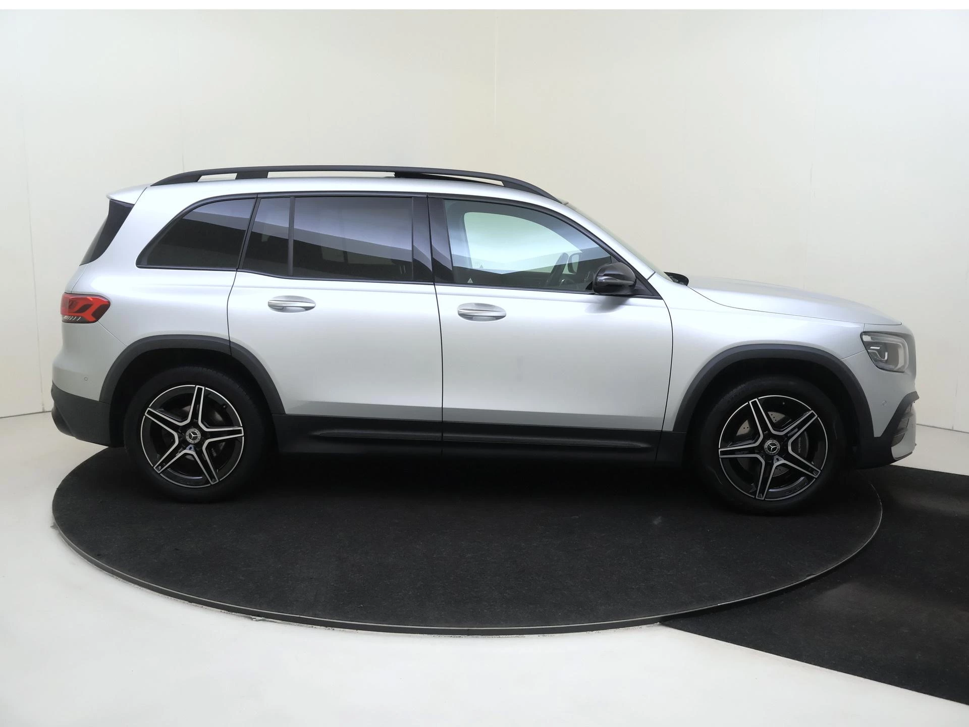 Mercedes-Benz GLB 180 Business Solution AMG