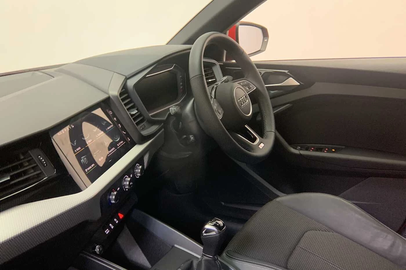 Audi-A1 Sportback-image-1