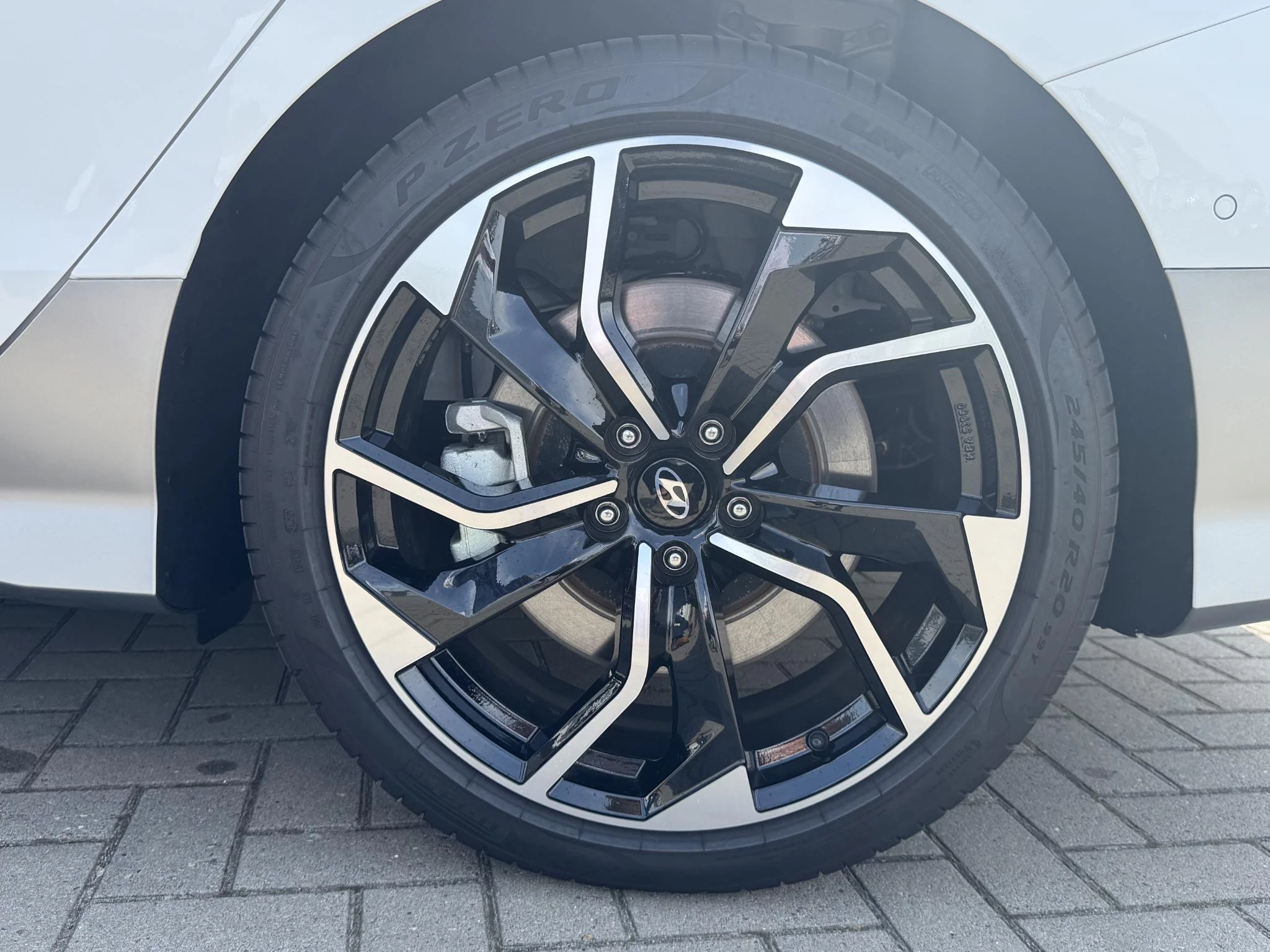 Hyundai-IONIQ 6-image-20