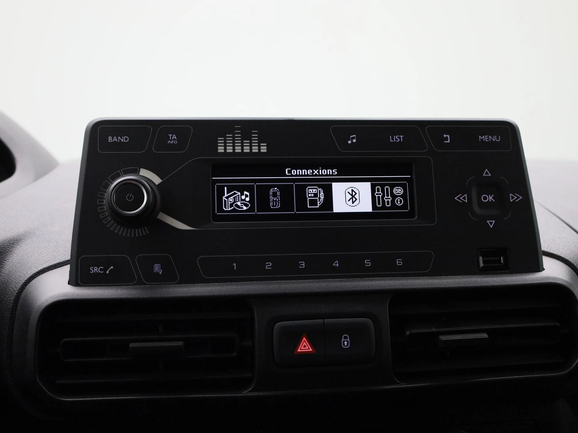 Peugeot-Partner-image-21