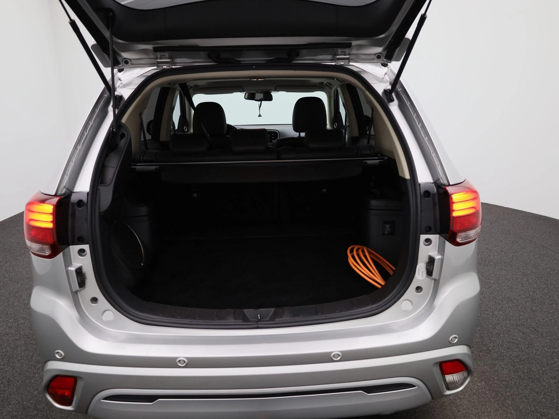 Mitsubishi-Outlander-image-10