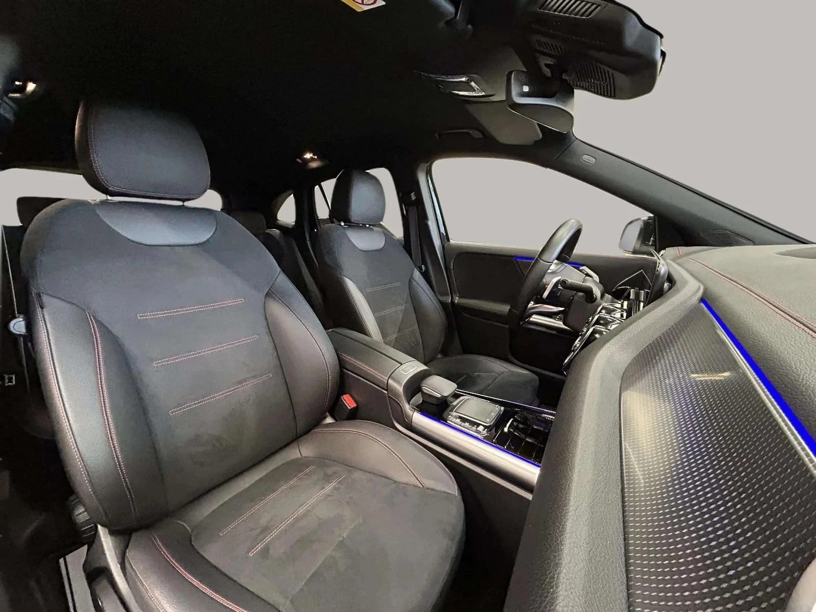 Mercedes-Benz-EQA-image-14