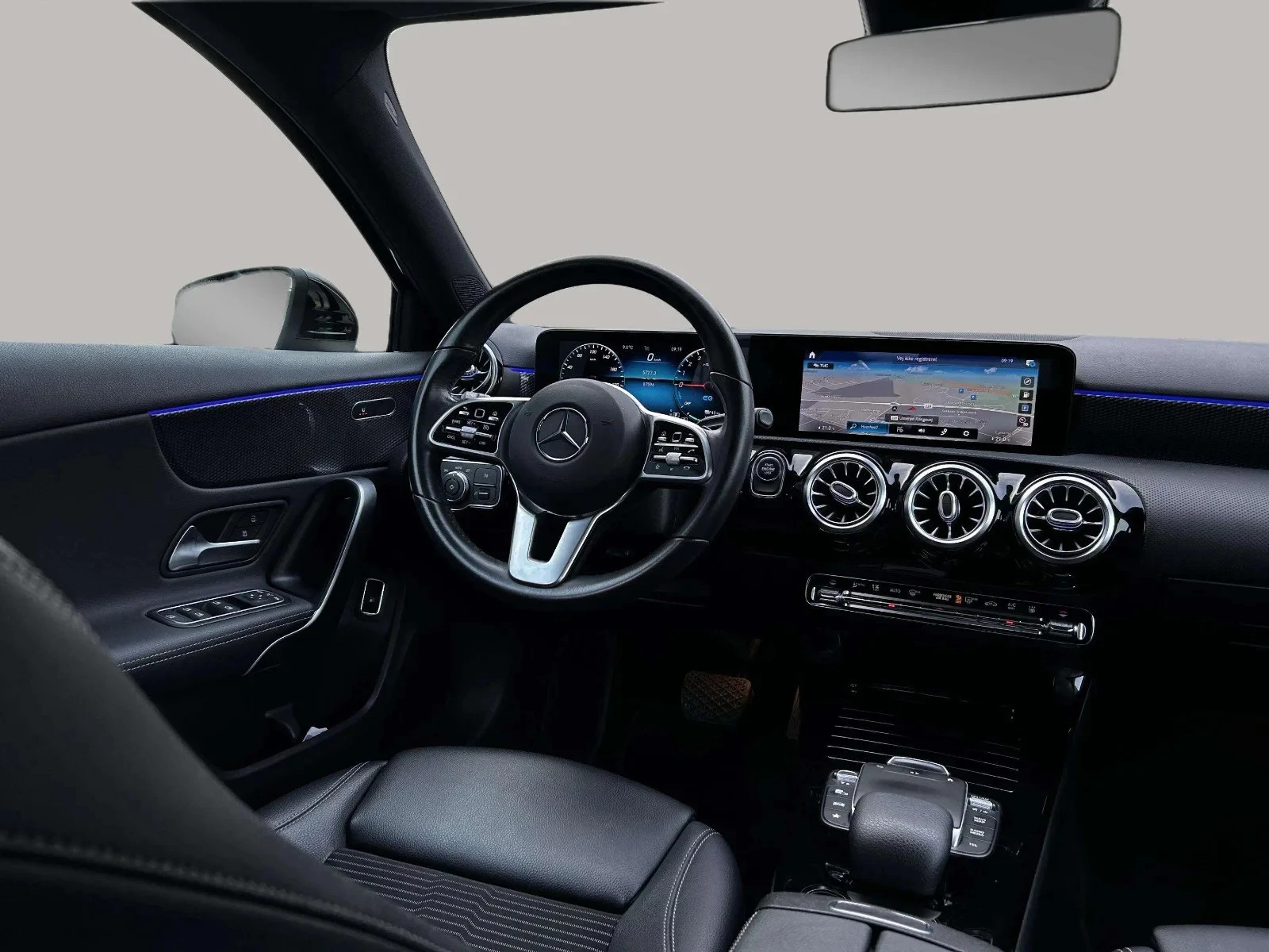 Mercedes-Benz-A-Klasse-image-14