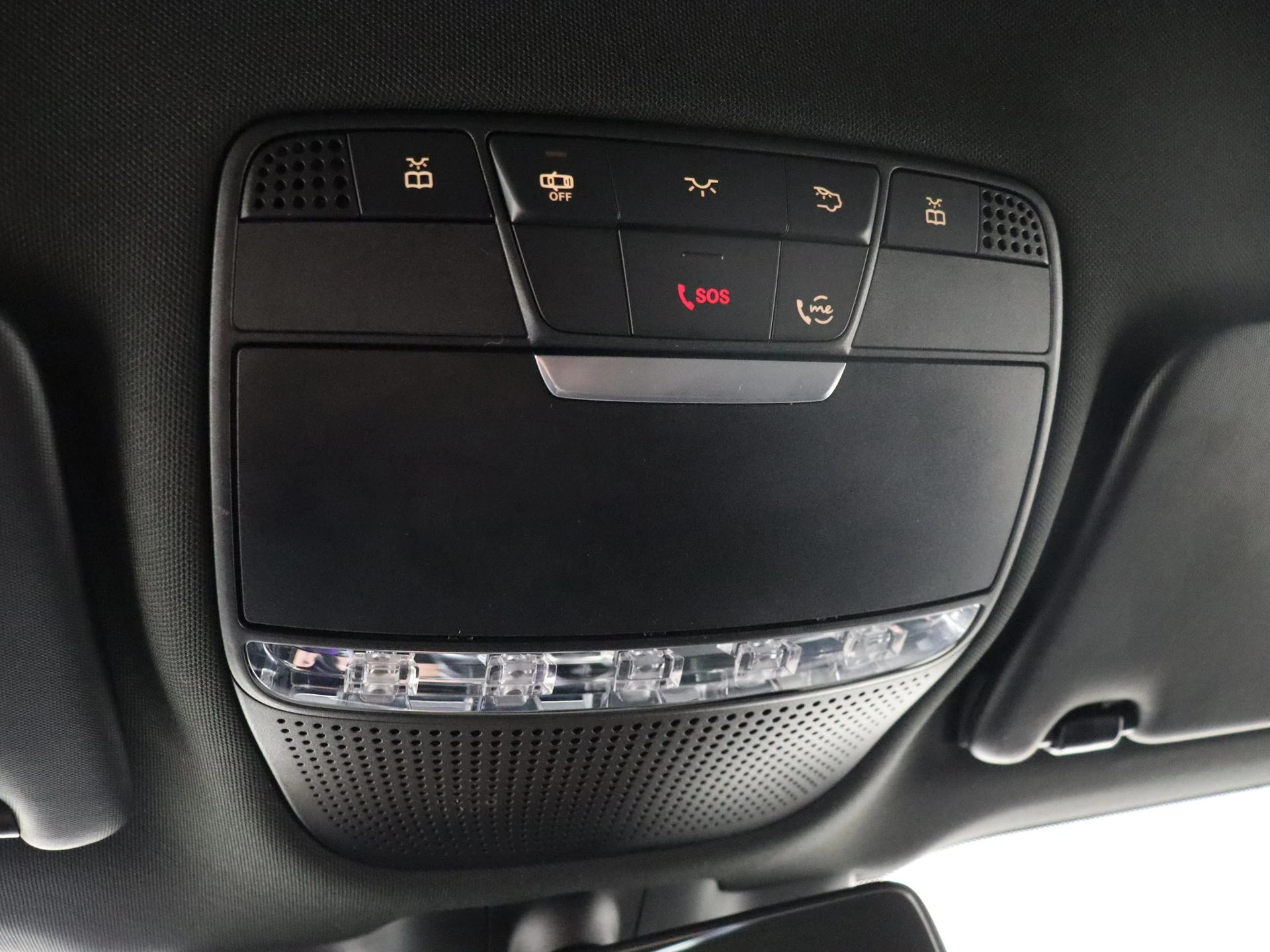 Mercedes-Benz-GLC-image-22